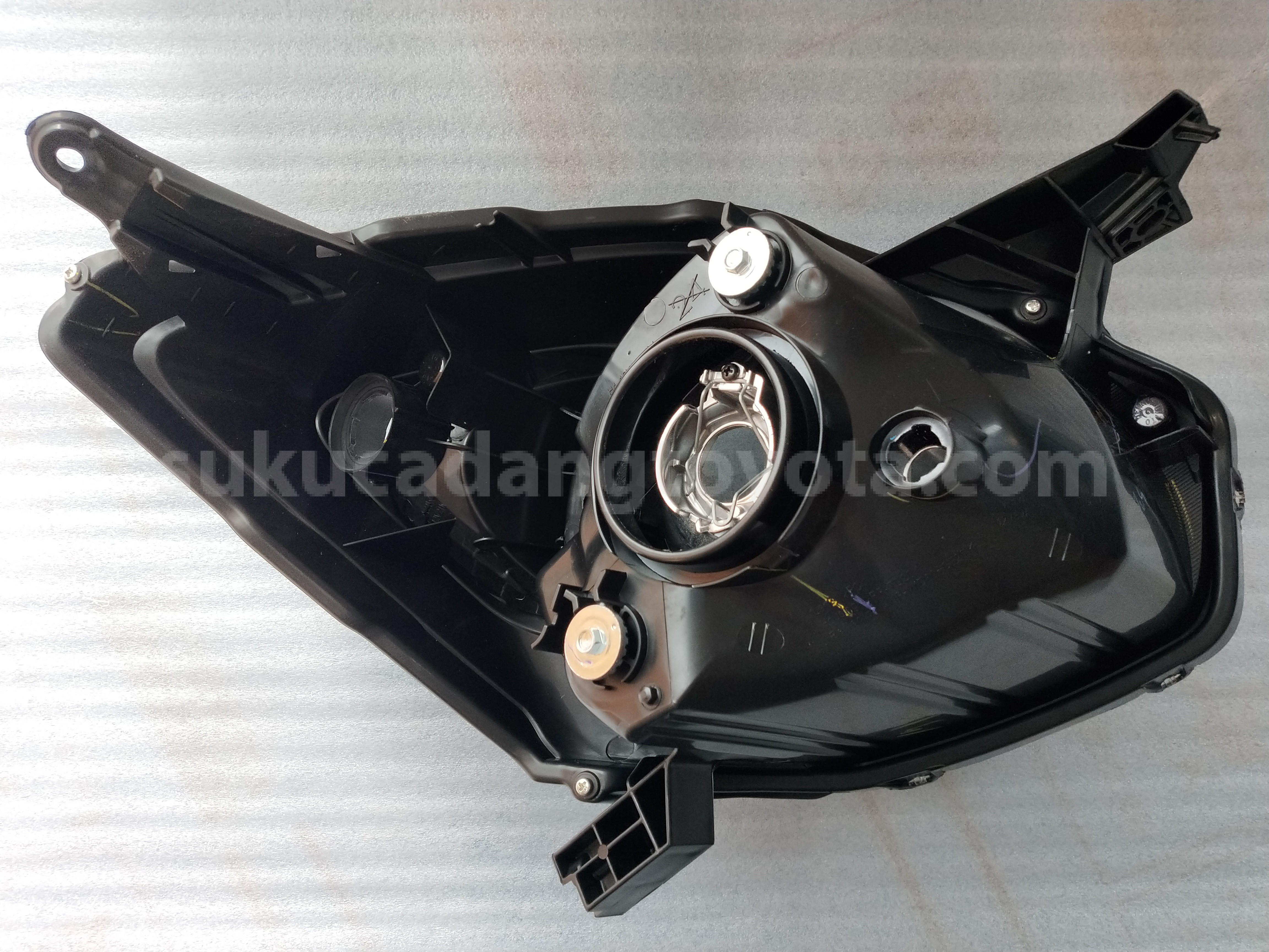 81170BZ170 UNIT A/S HEADLAMP LH - TOYOTA