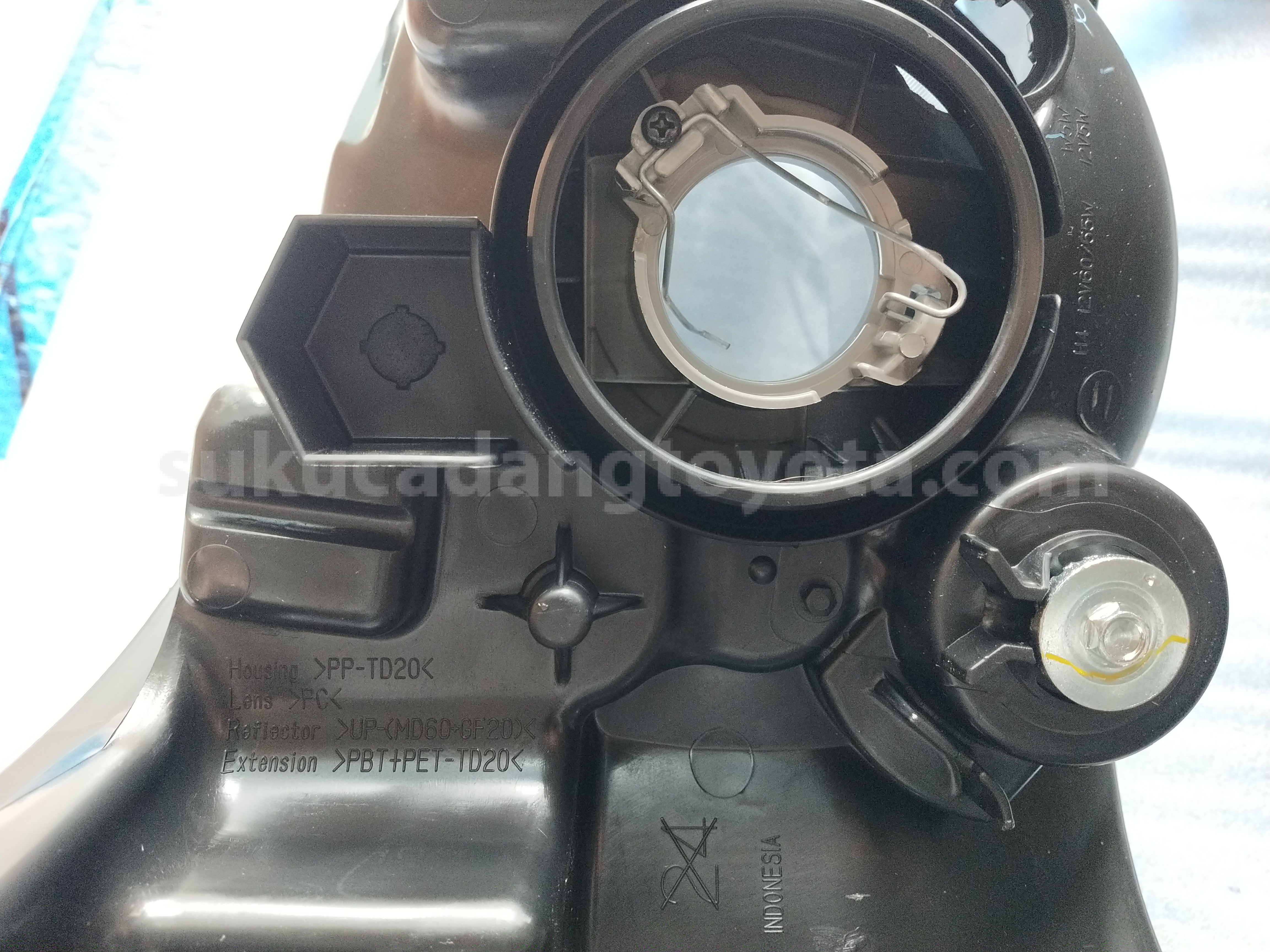 81170BZ260 UNIT A/S HEADLAMP LH - TOYOTA