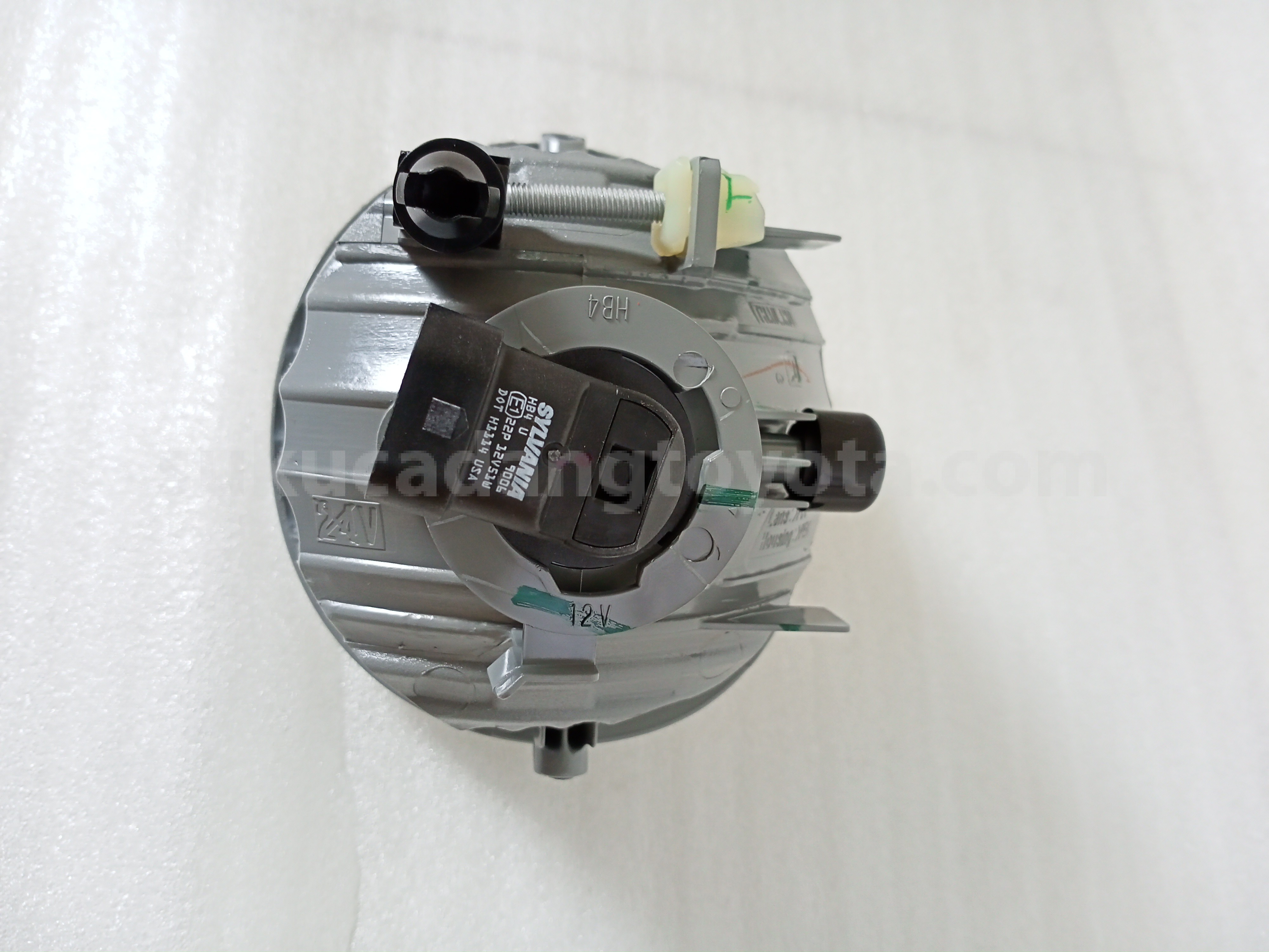 812100K080 LAMP ASSY, FOG, RH - TOYOTA