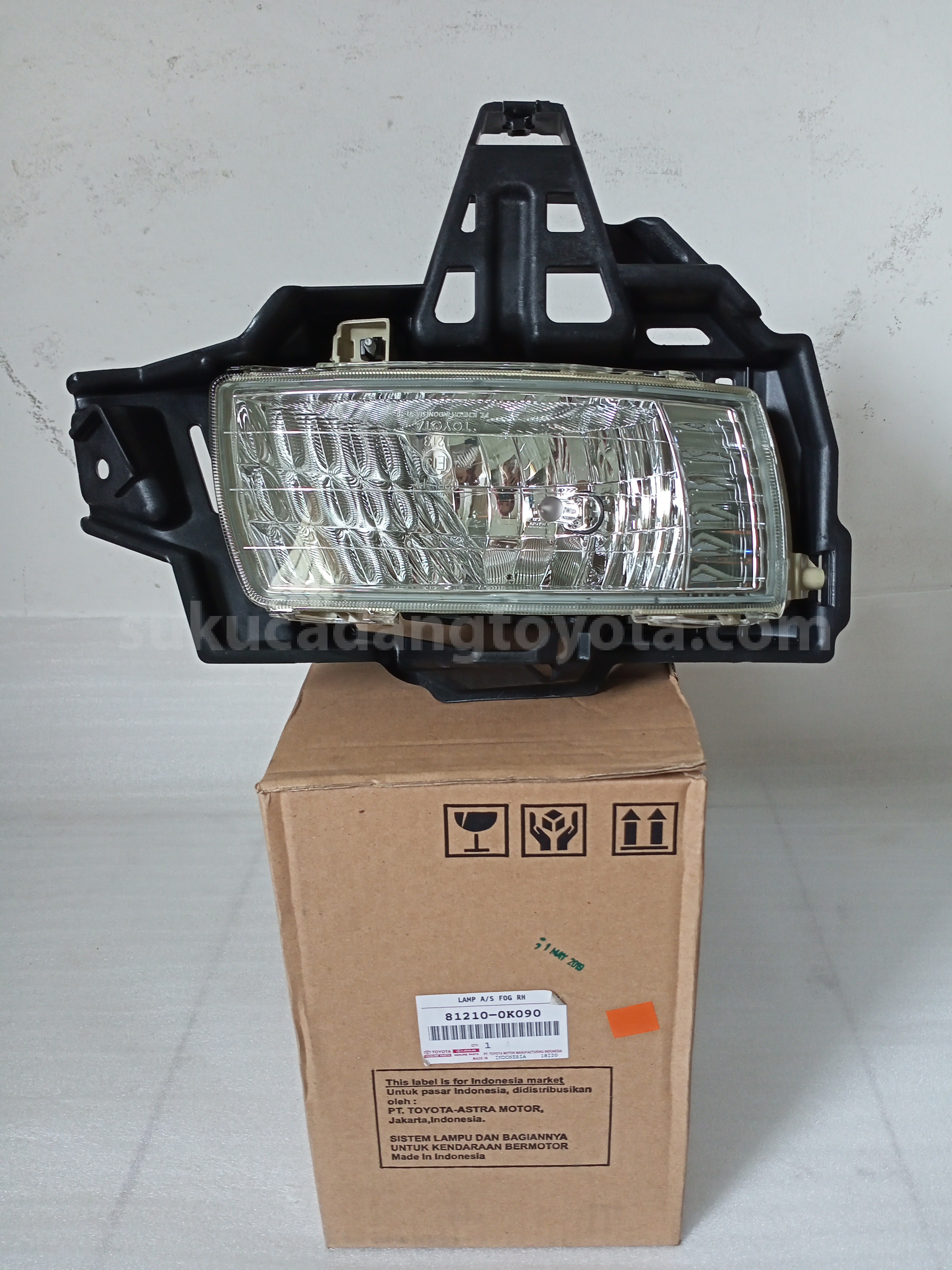 812100K090 LAMP A/S FOG RH - TOYOTA