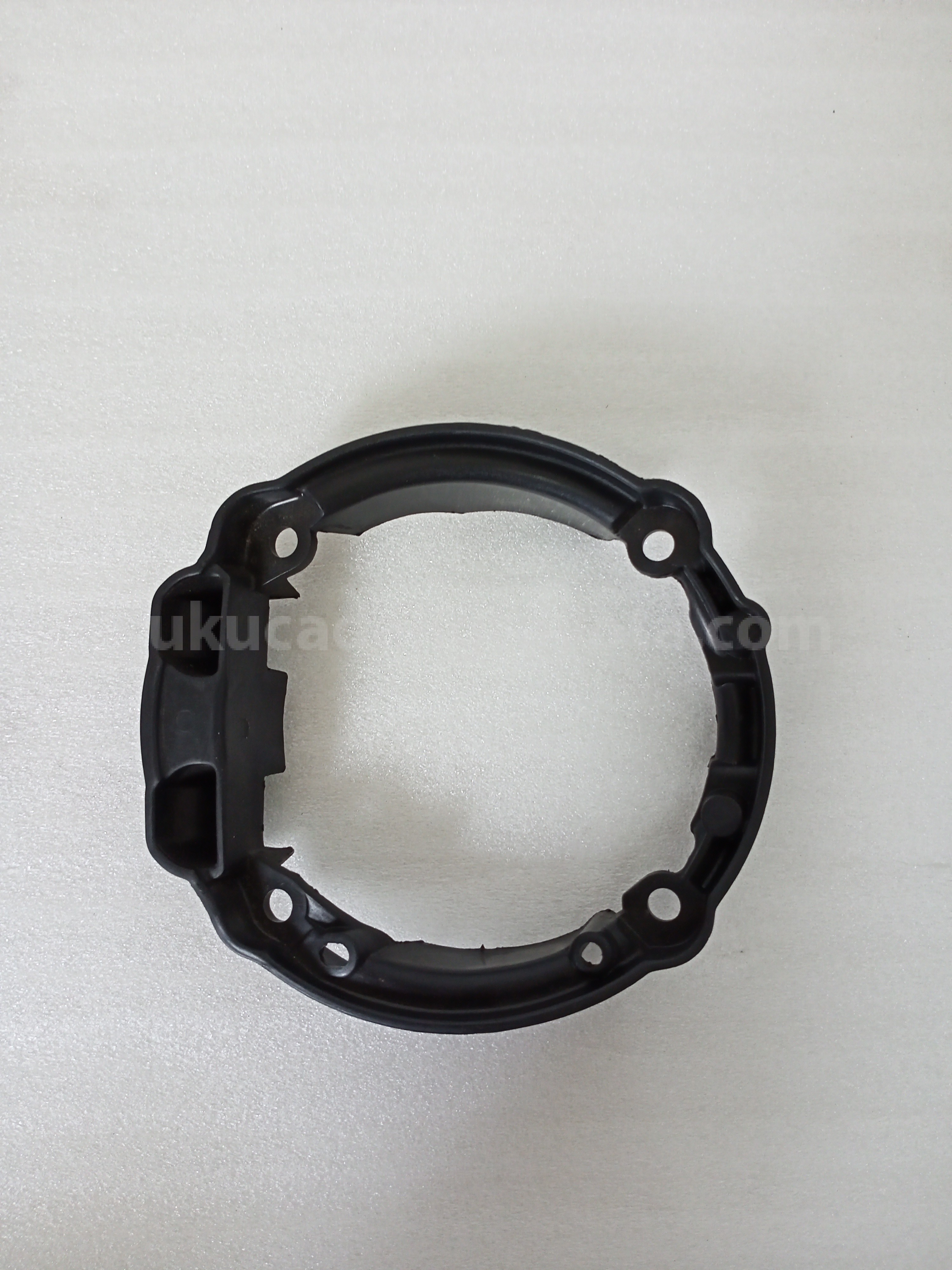 81219BZ030 BRACKET,FOG LAMP, RH - TOYOTA