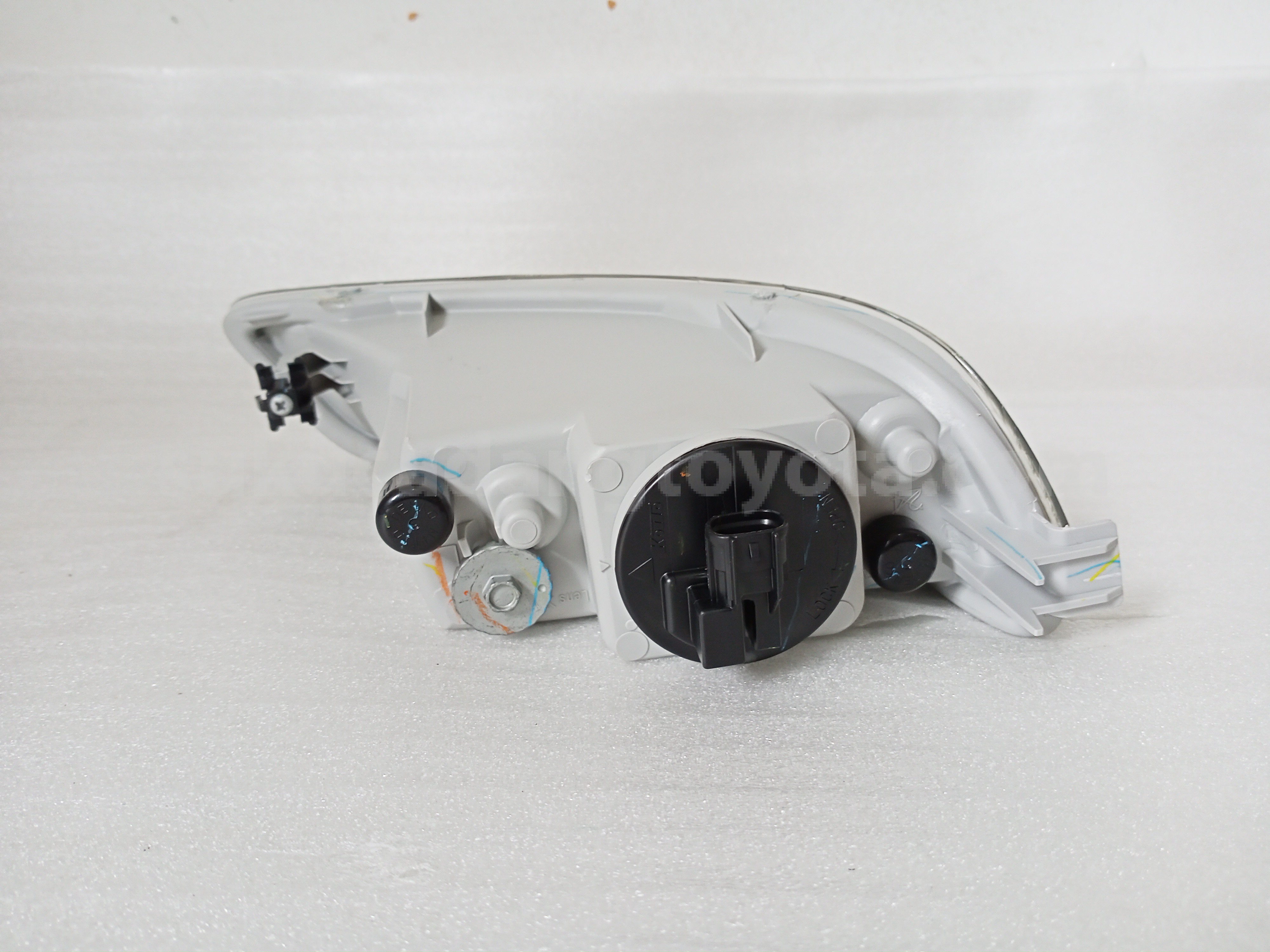 812200B040 LAMP ASSY, FOG, LH - TOYOTA