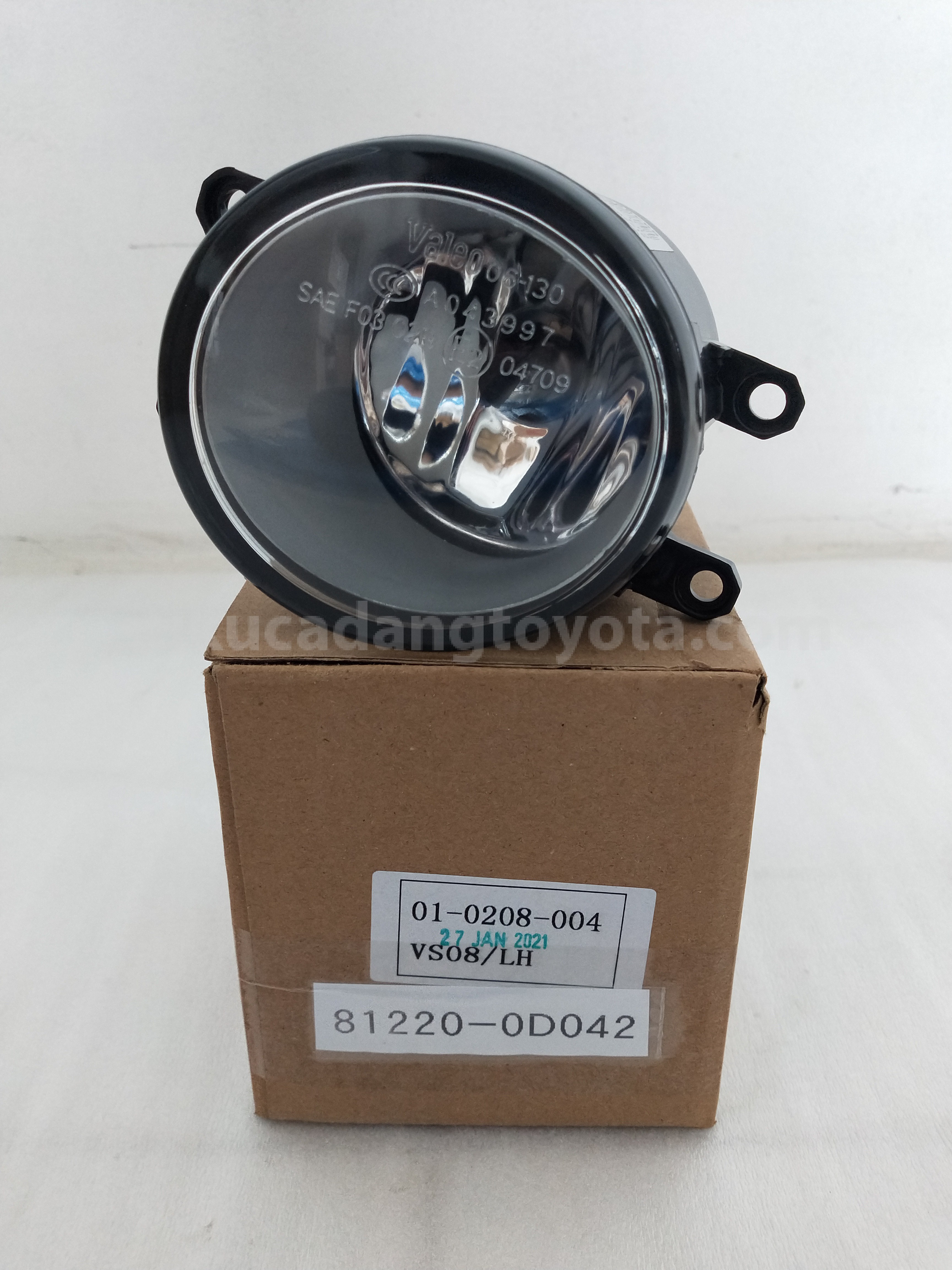 812200D042 LAMP ASSY, FOG, LH - TOYOTA