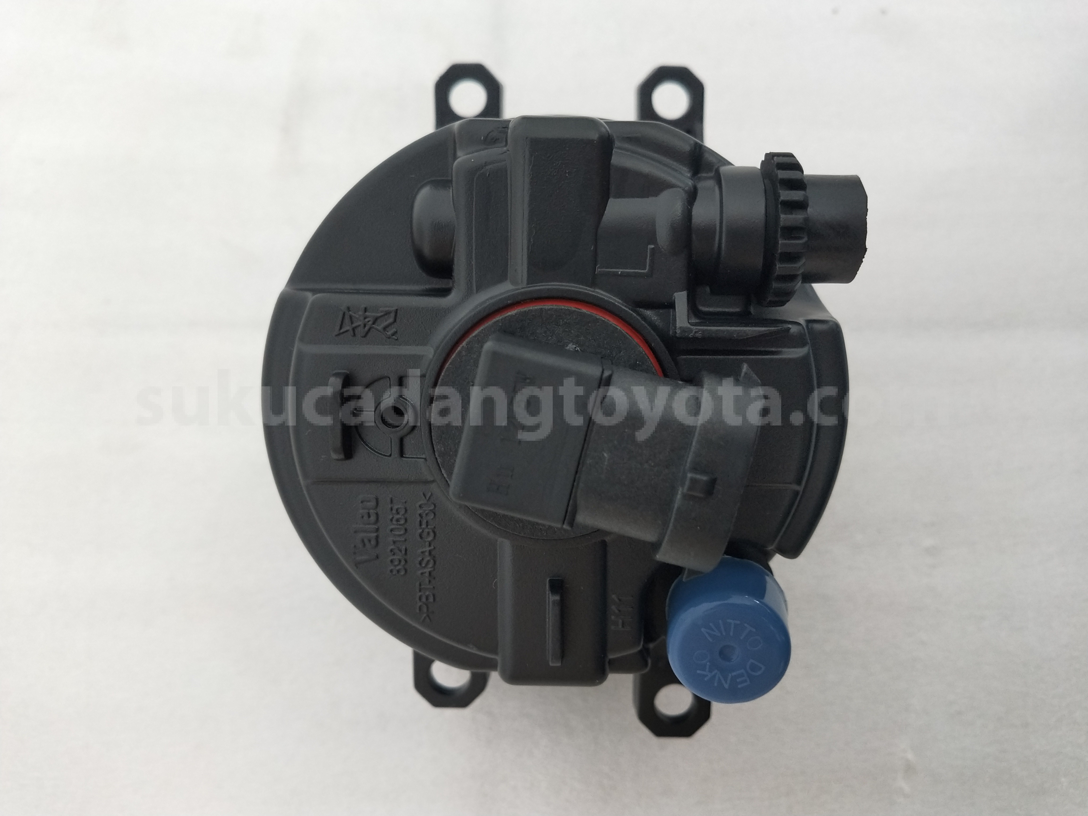 812200D042 LAMP ASSY, FOG, LH - TOYOTA