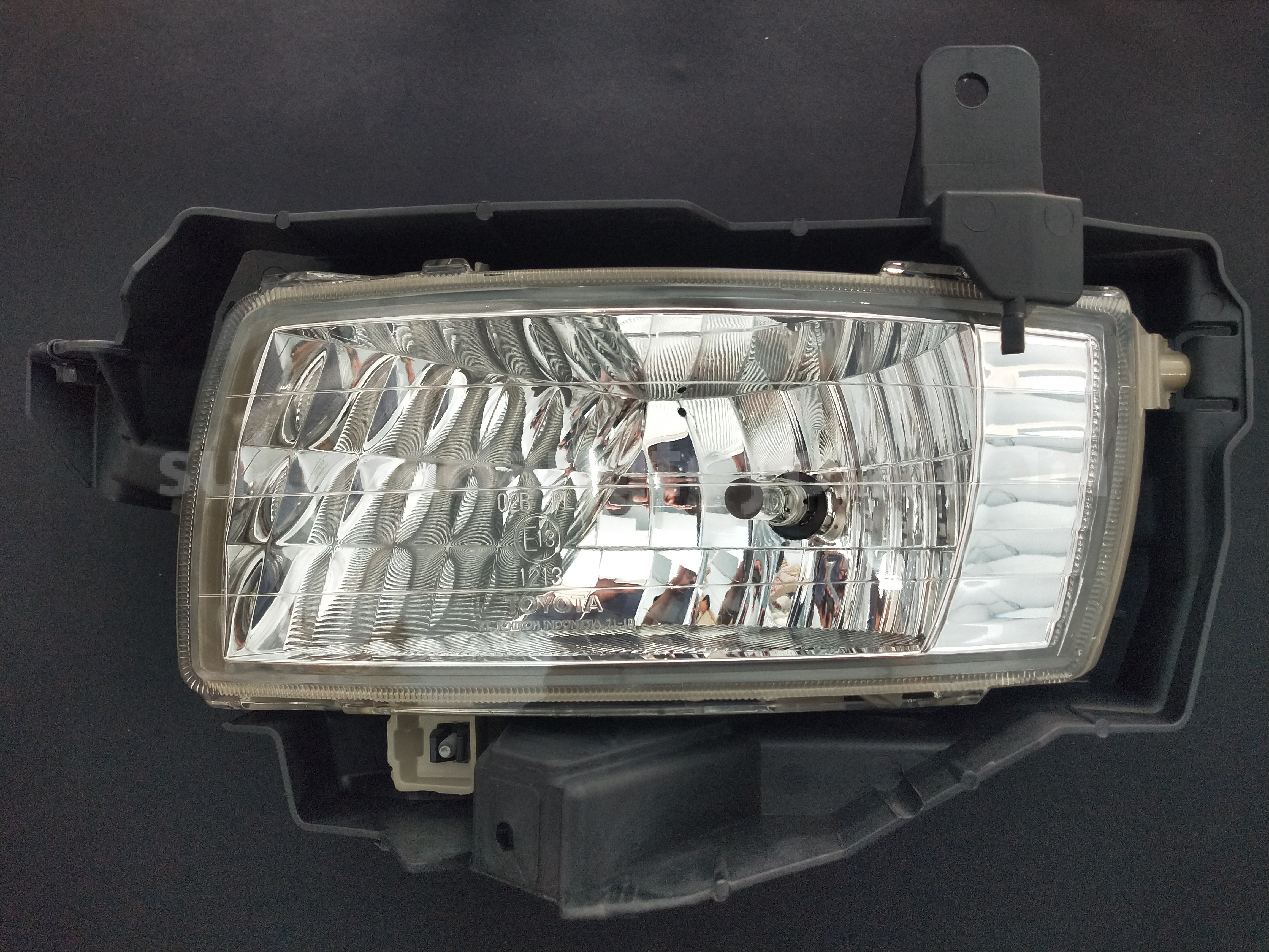 812200K031 LAMP A/S FOG W/BR LH - TOYOTA