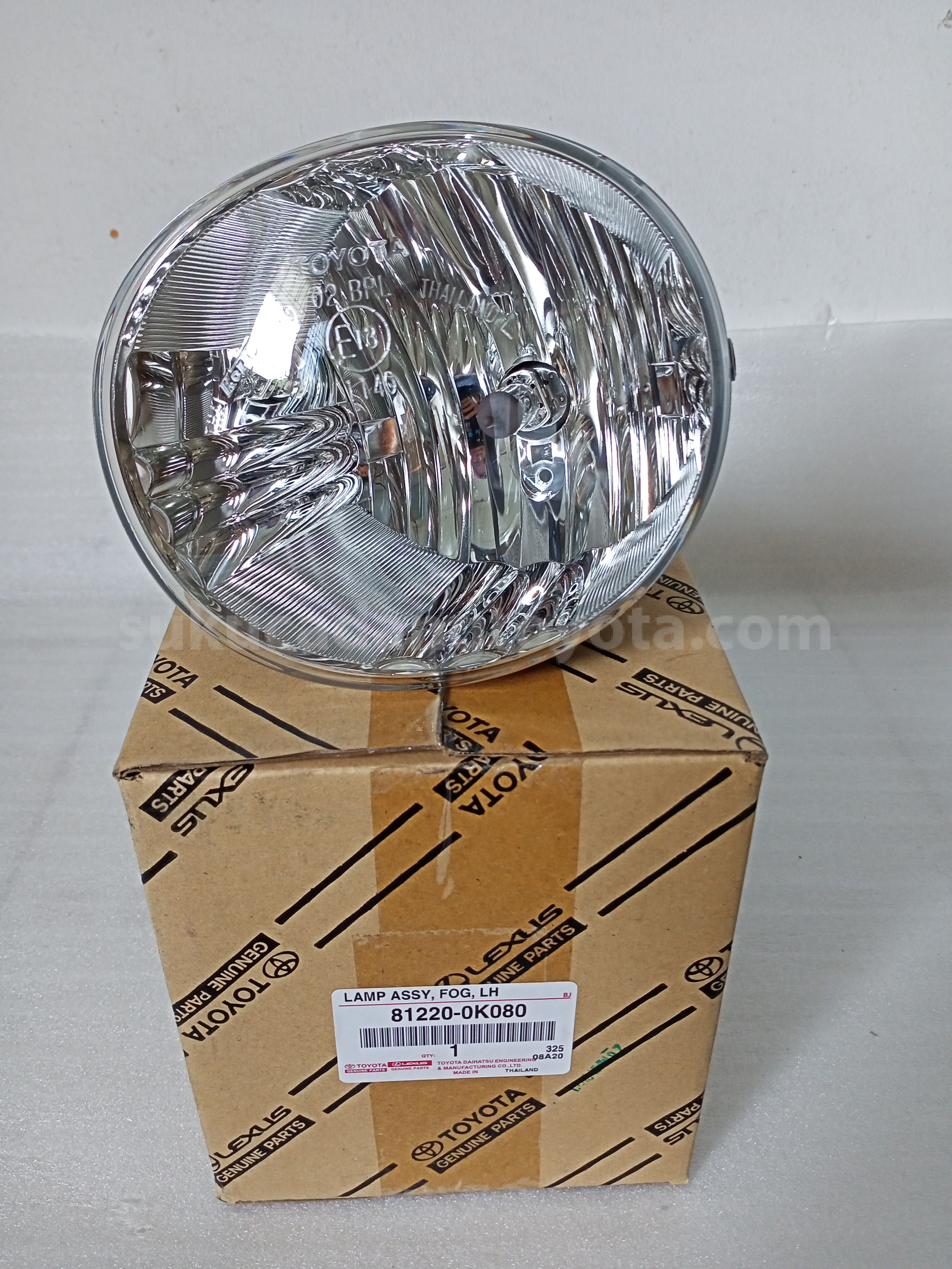 812200K080 LAMP ASSY, FOG, LH - TOYOTA