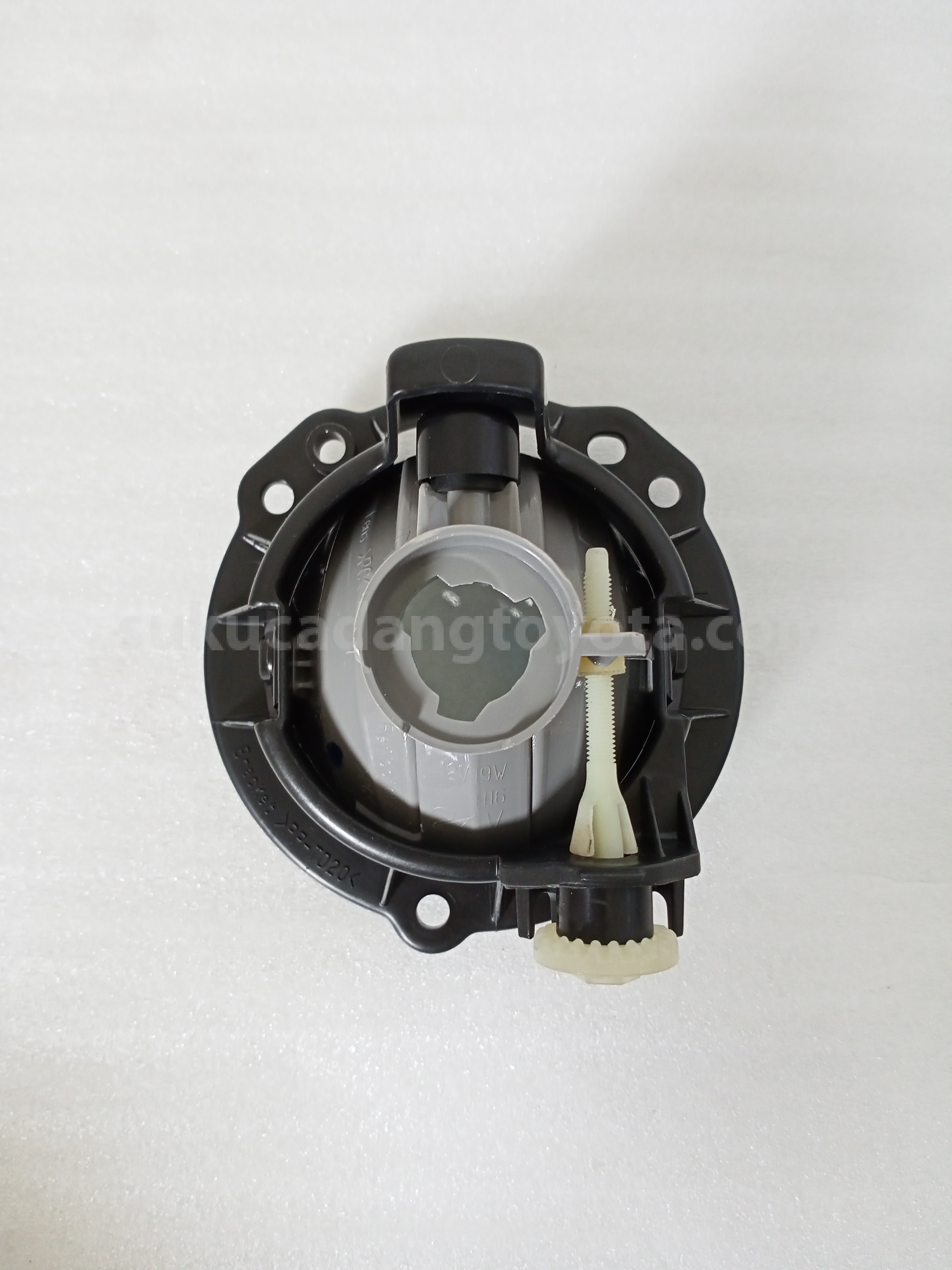 81221BZ060 LAMP UNIT,FOG LH - TOYOTA