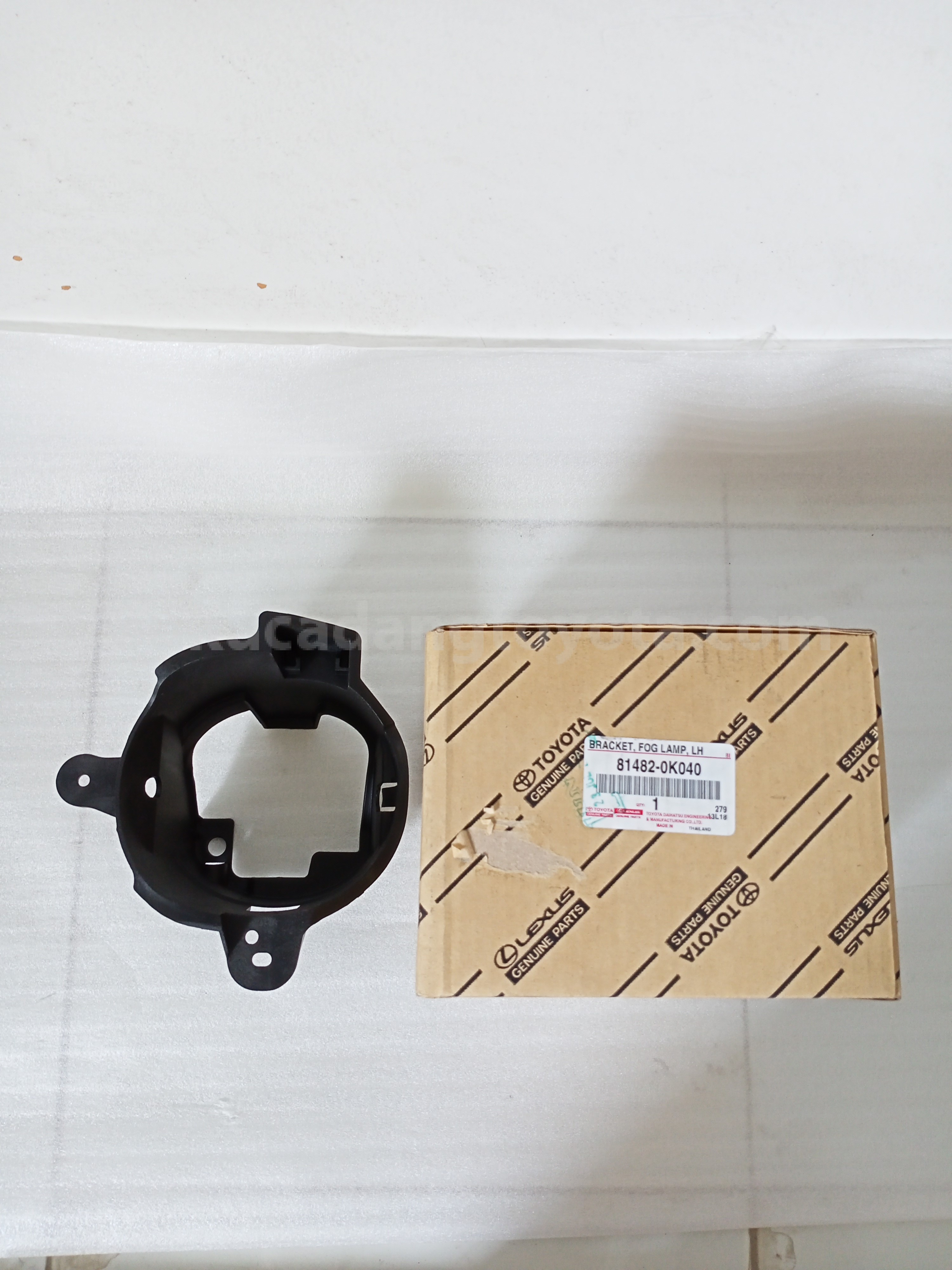 814820K040 BRACKET, FOG LAMP, L - TOYOTA
