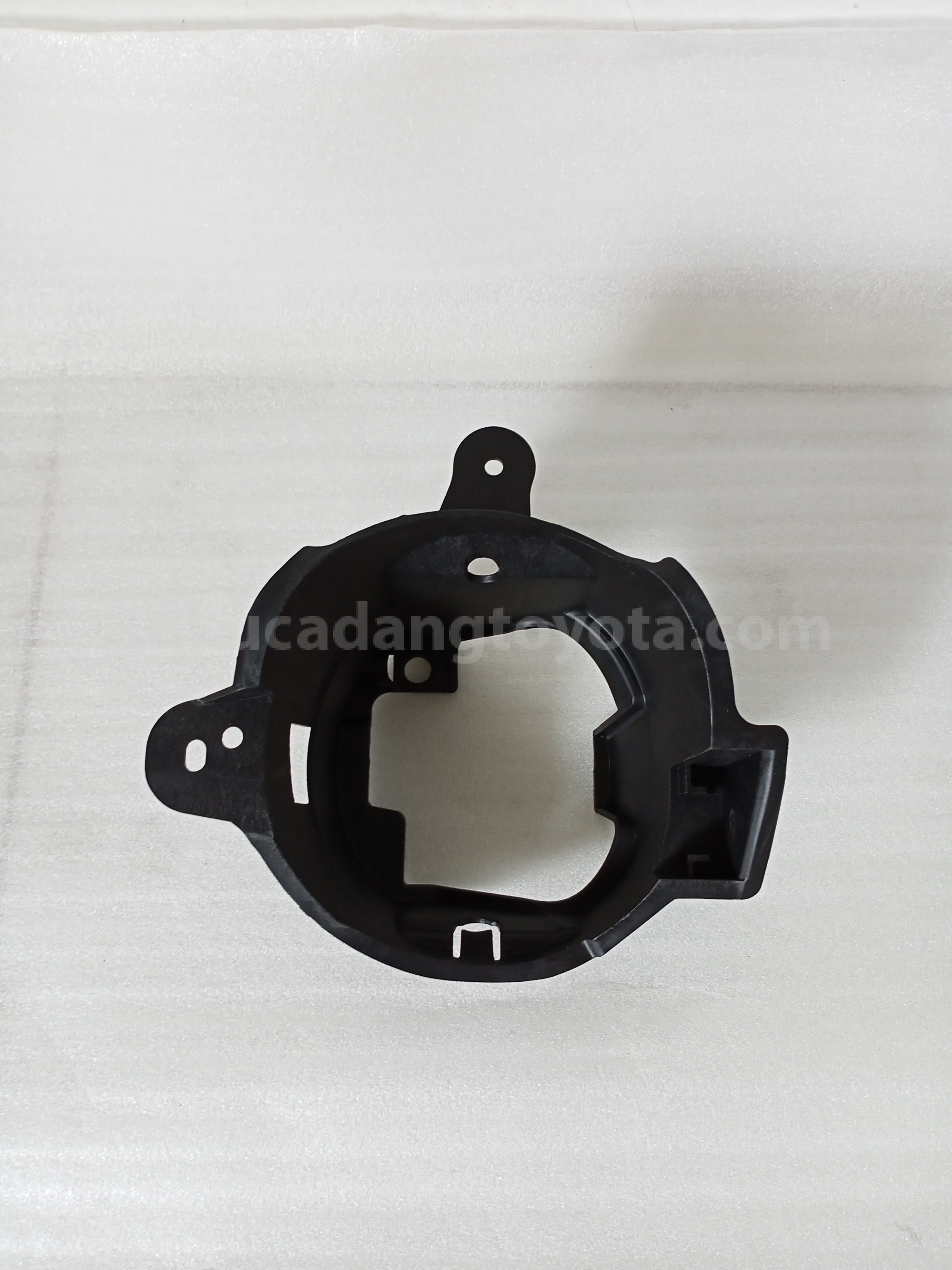 814820K040 BRACKET, FOG LAMP, L - TOYOTA