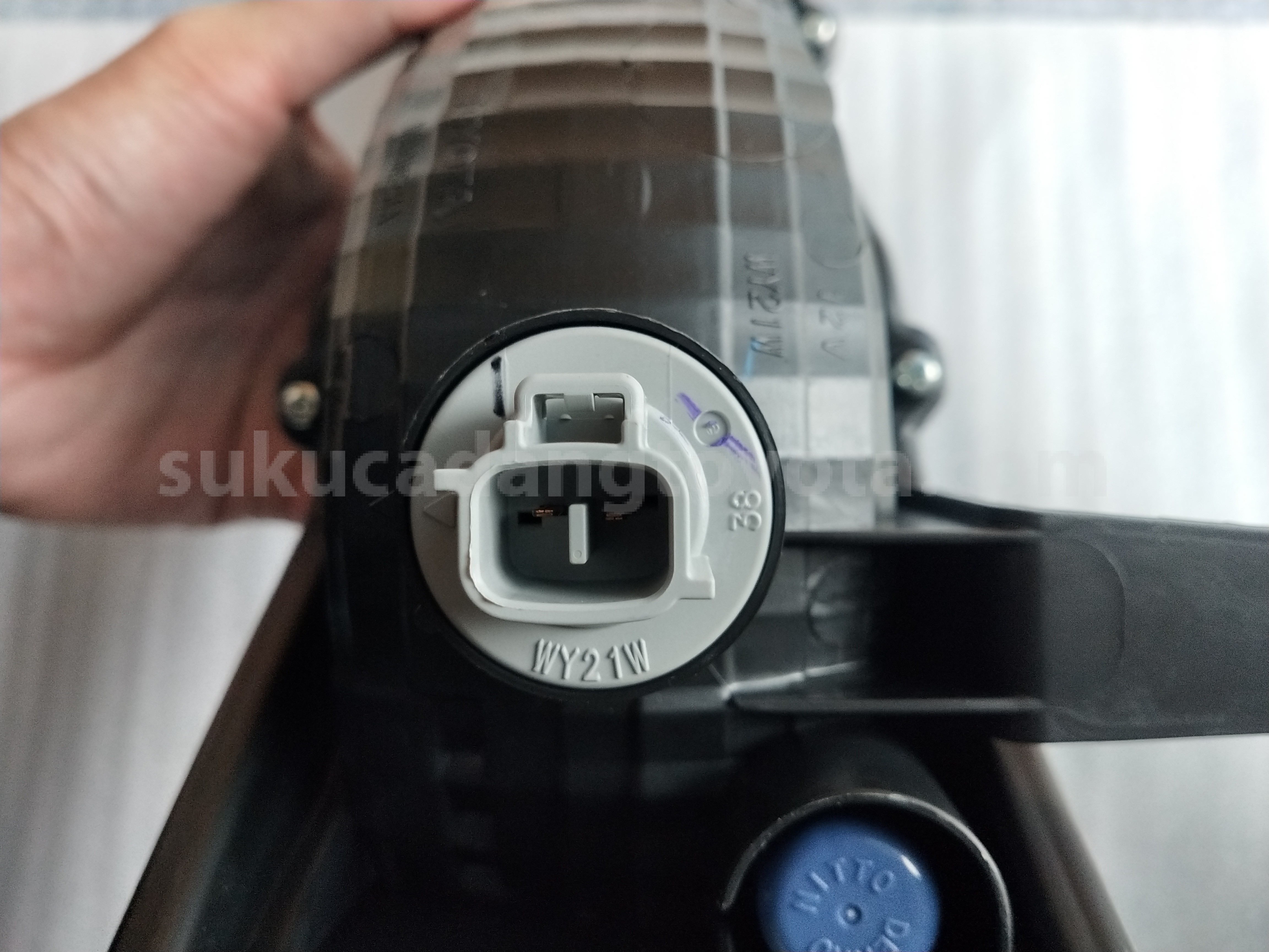 815100K040 LAMP A/S, FR TURN RH - TOYOTA