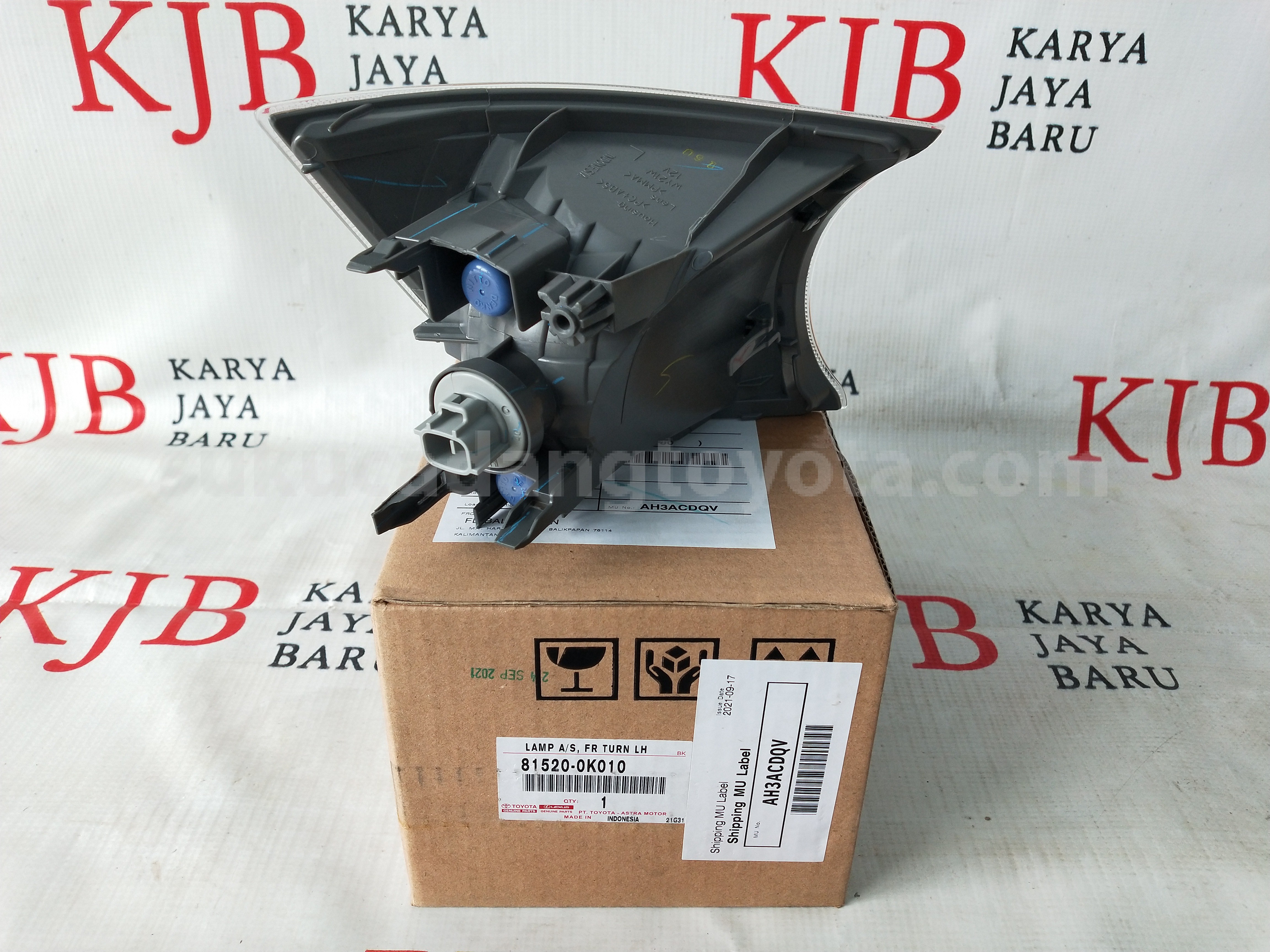815200K010 LAMP A/S, FR TURN LH - TOYOTA
