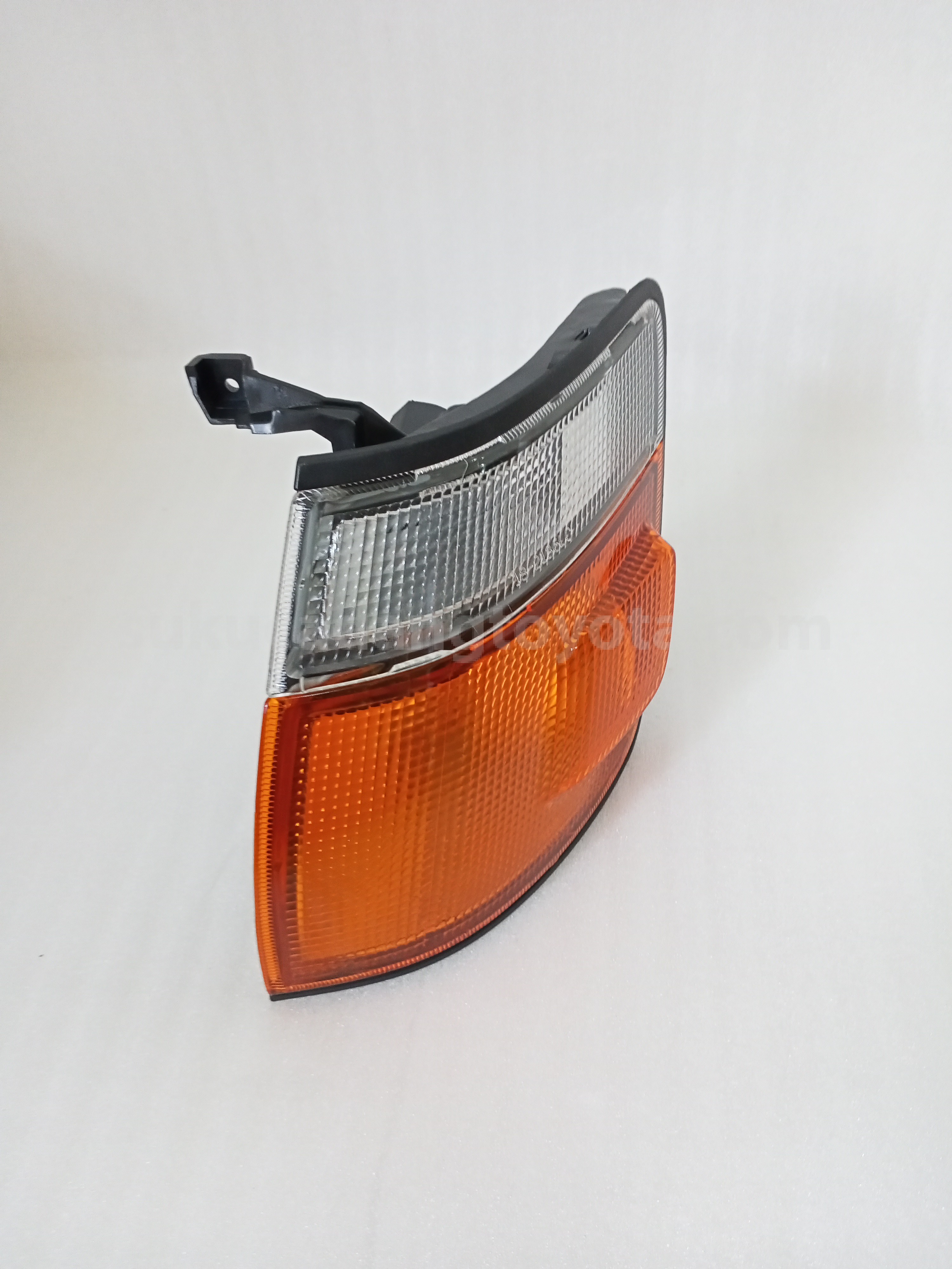 815210B010 LAMP A/S,F/TURN-LAMP - TOYOTA