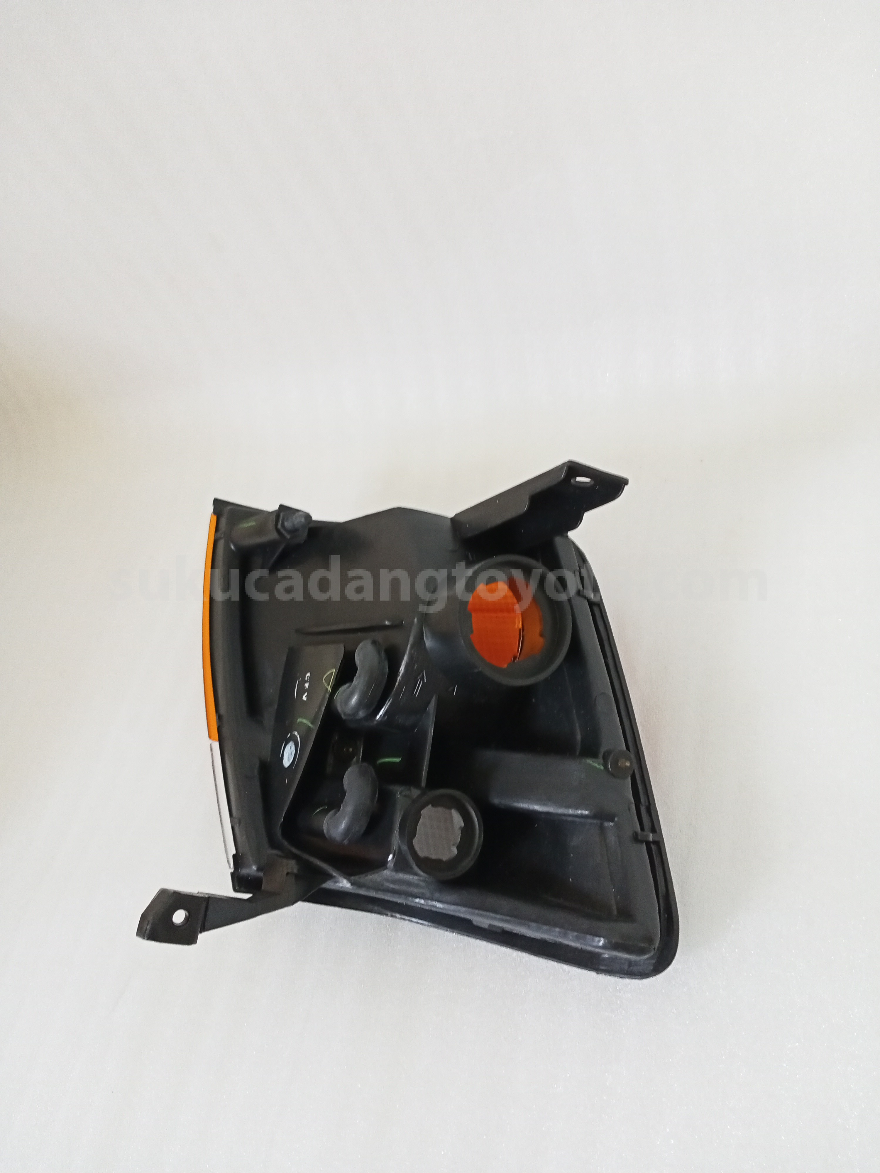 815210B010 LAMP A/S,F/TURN-LAMP - TOYOTA