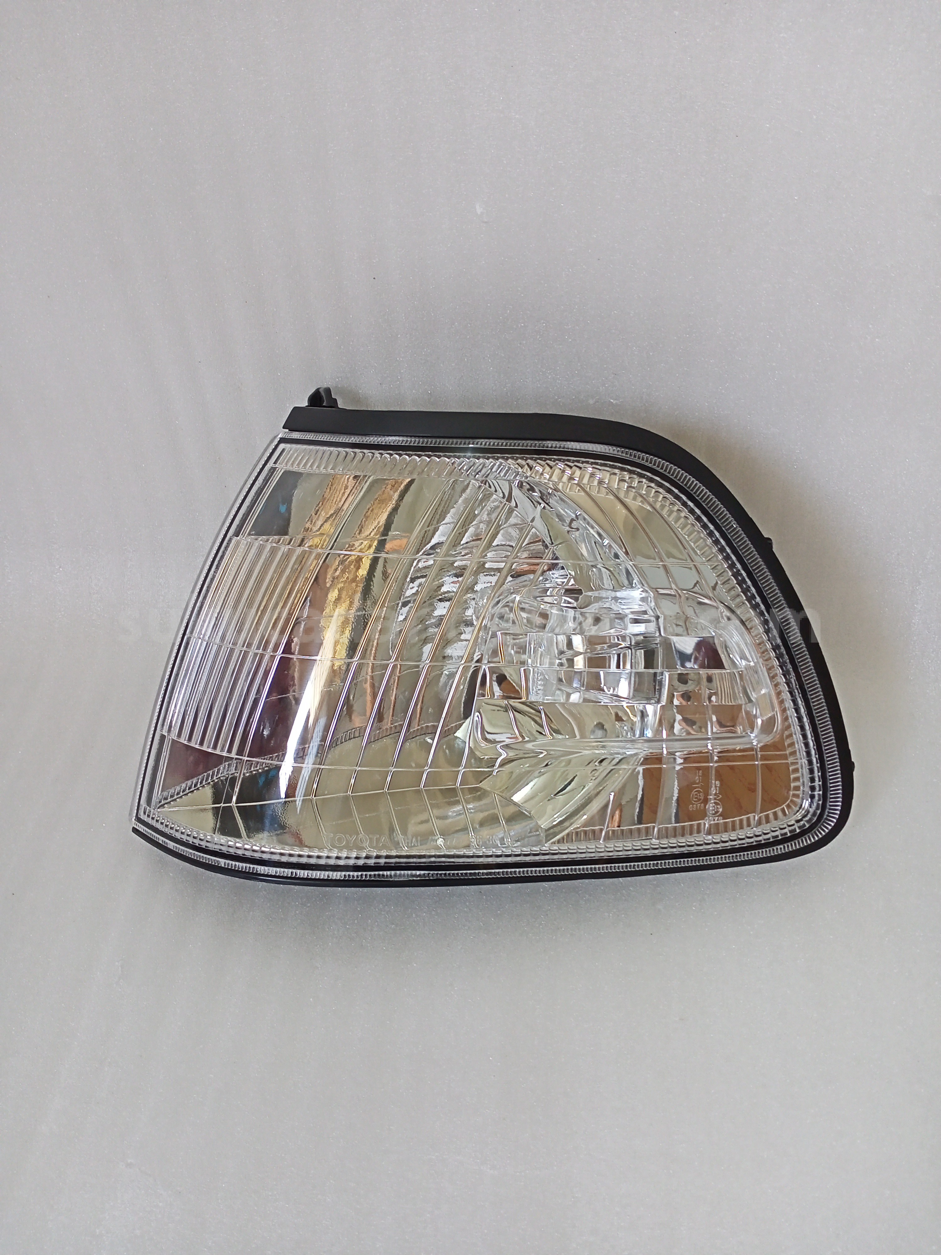 815210B050 LAMP A/S,F/TURN-LAMP - TOYOTA