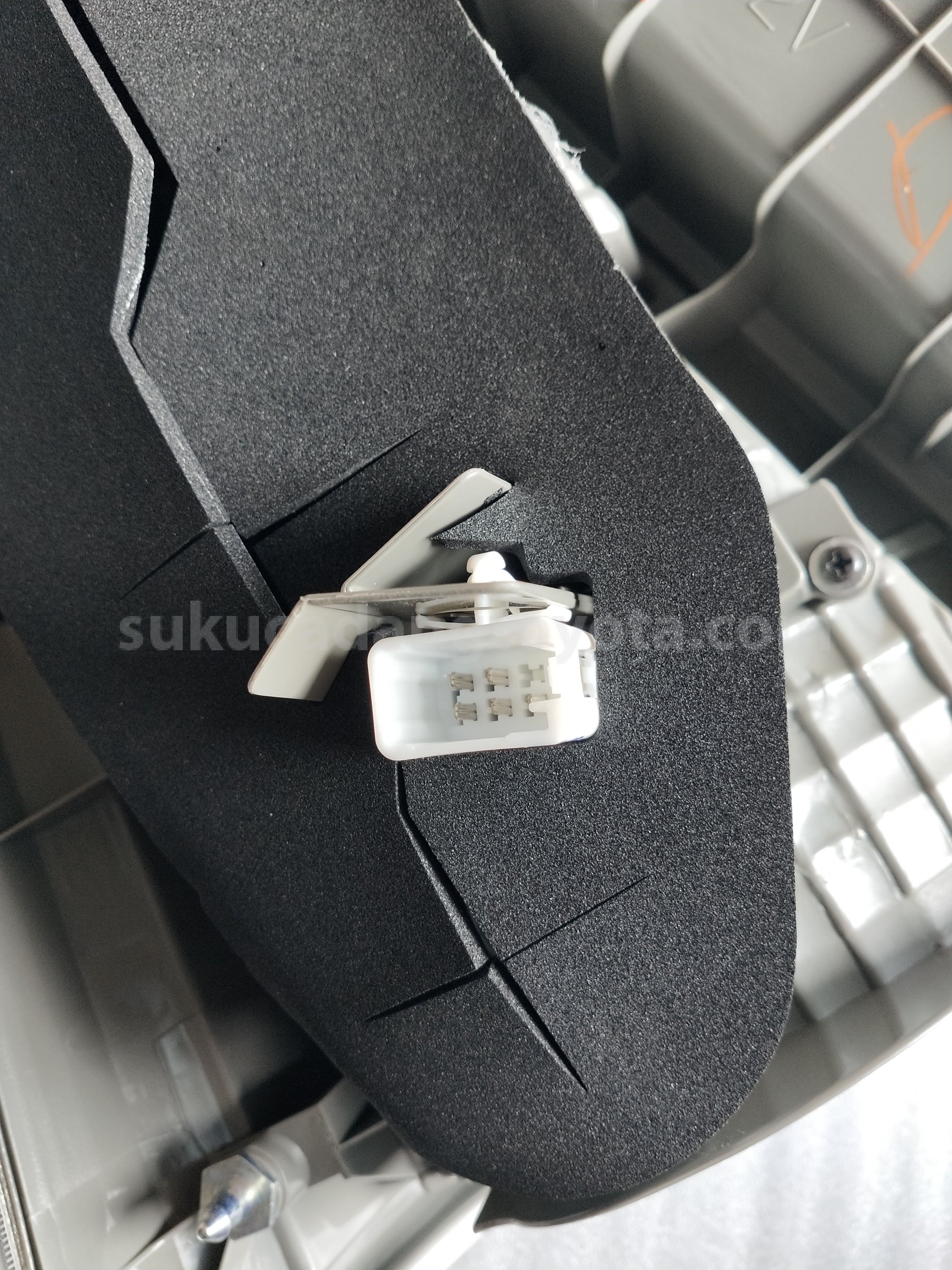 815500K120 LAMP A/S RR COMBI RH - TOYOTA