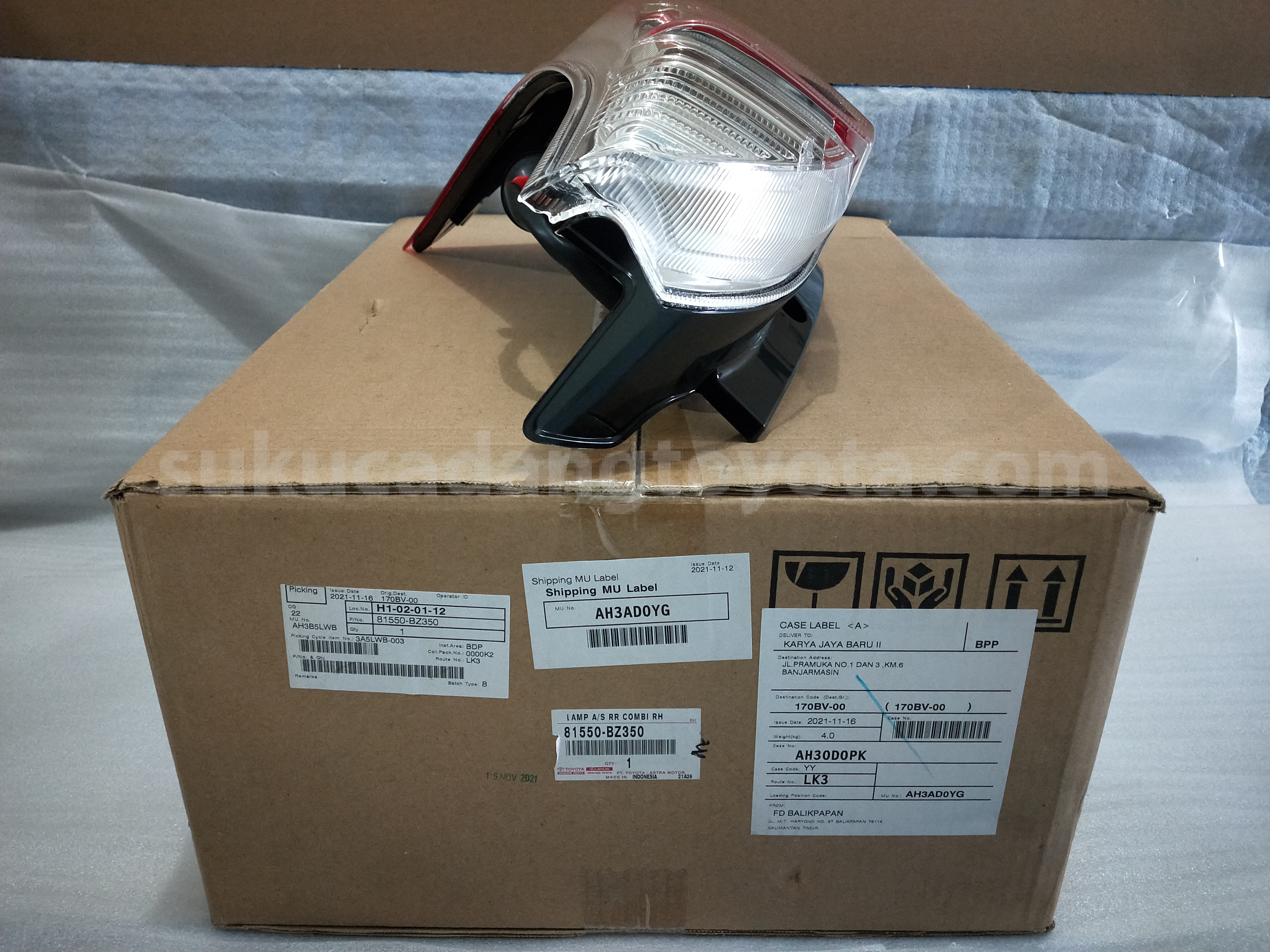 81550BZ350 LAMP A/S RR COMBI RH - TOYOTA