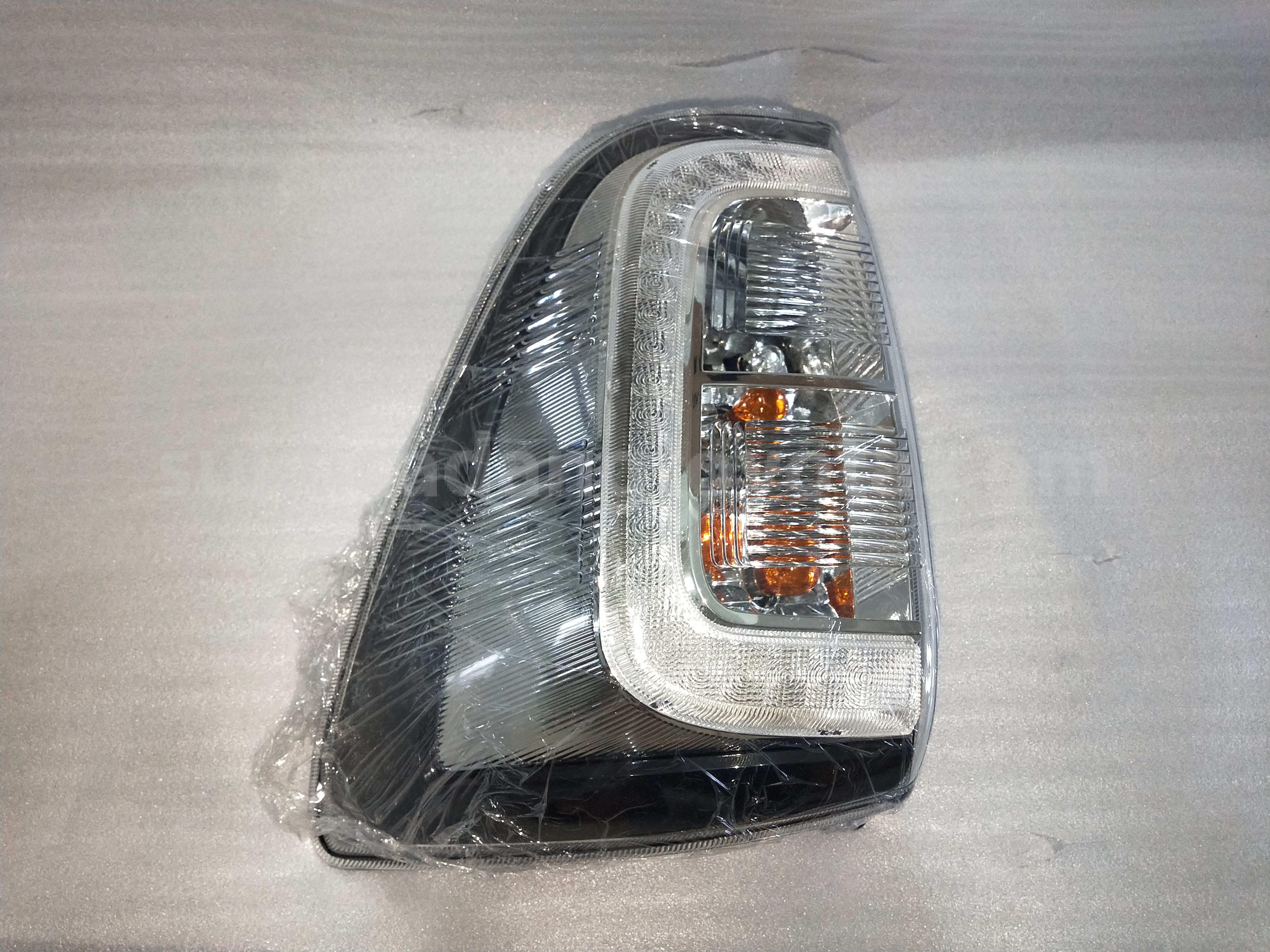 81550BZ400 LAMP A/S RR COMBI RH - TOYOTA