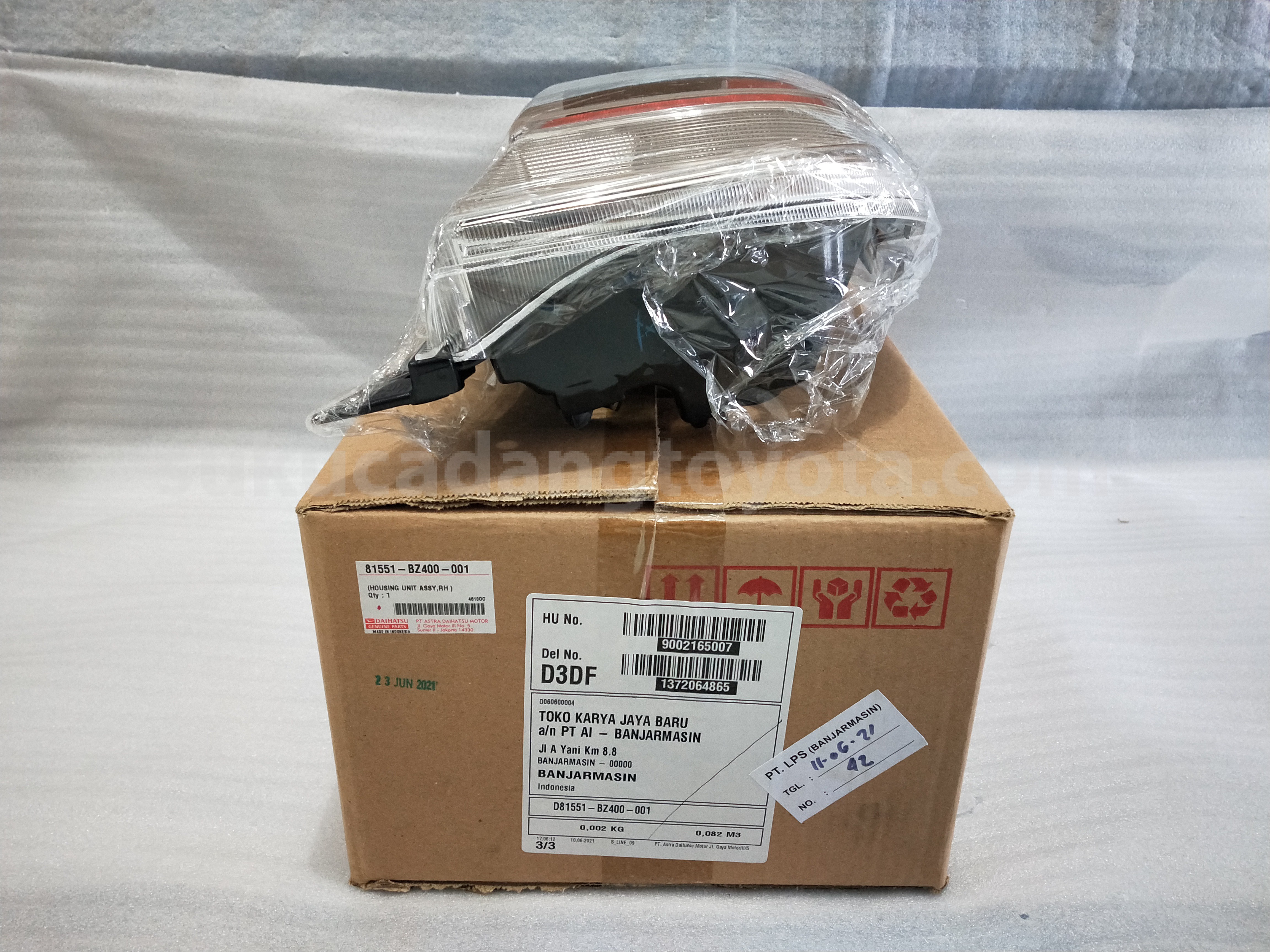 81551BZ400 HOUSING UNIT ASSY,RH - TOYOTA