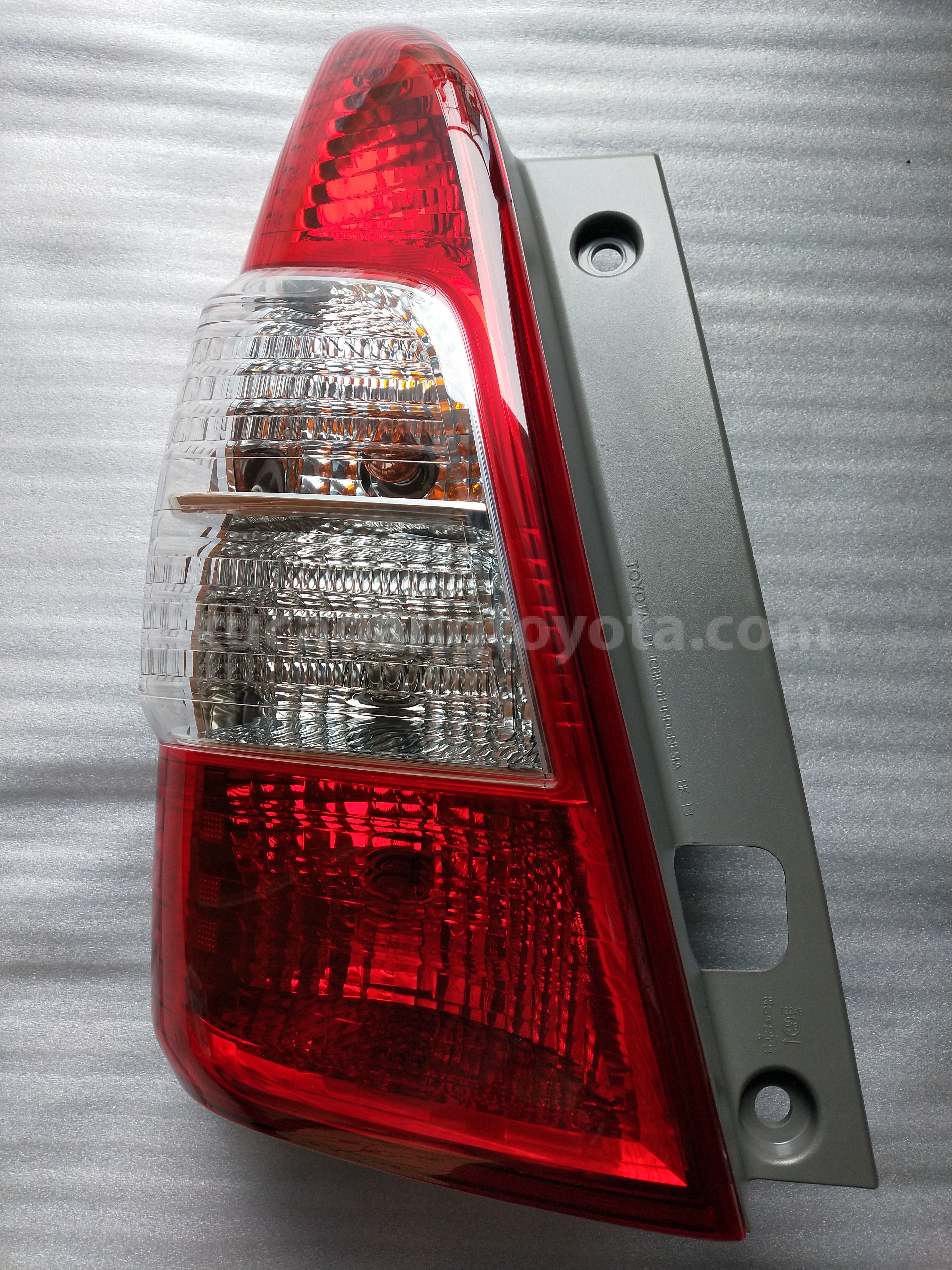 815600K210 LAMP A/S RR COMBI LH - TOYOTA