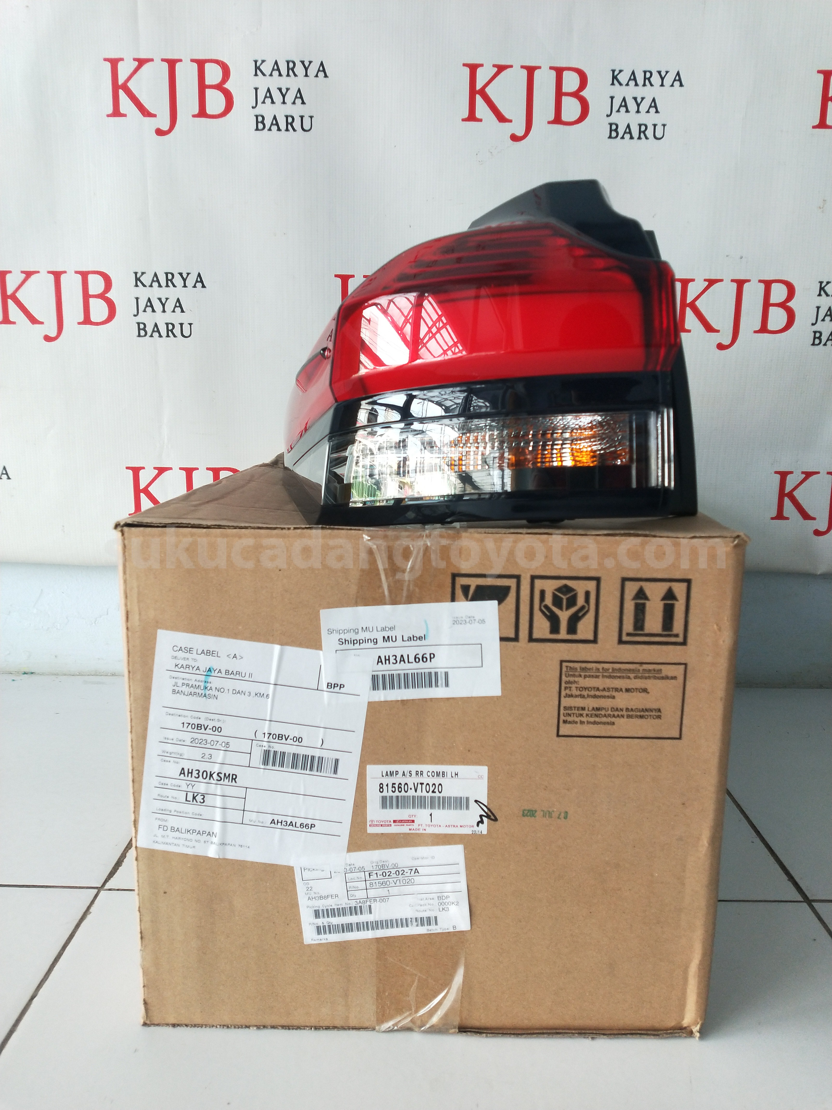 81560VT020 LAMP A/S RR COMBI LH - TOYOTA