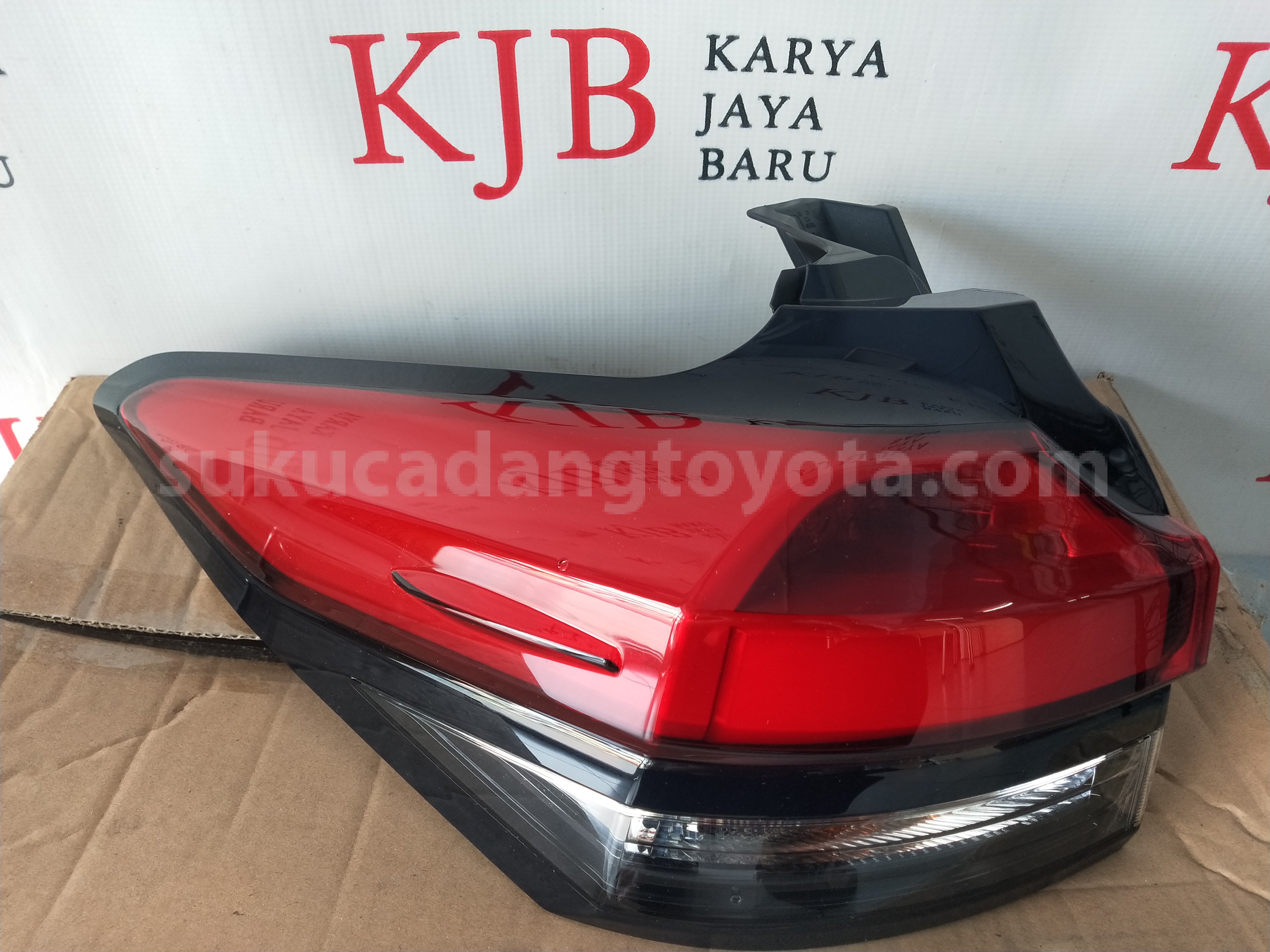 81560VT020 LAMP A/S RR COMBI LH - TOYOTA