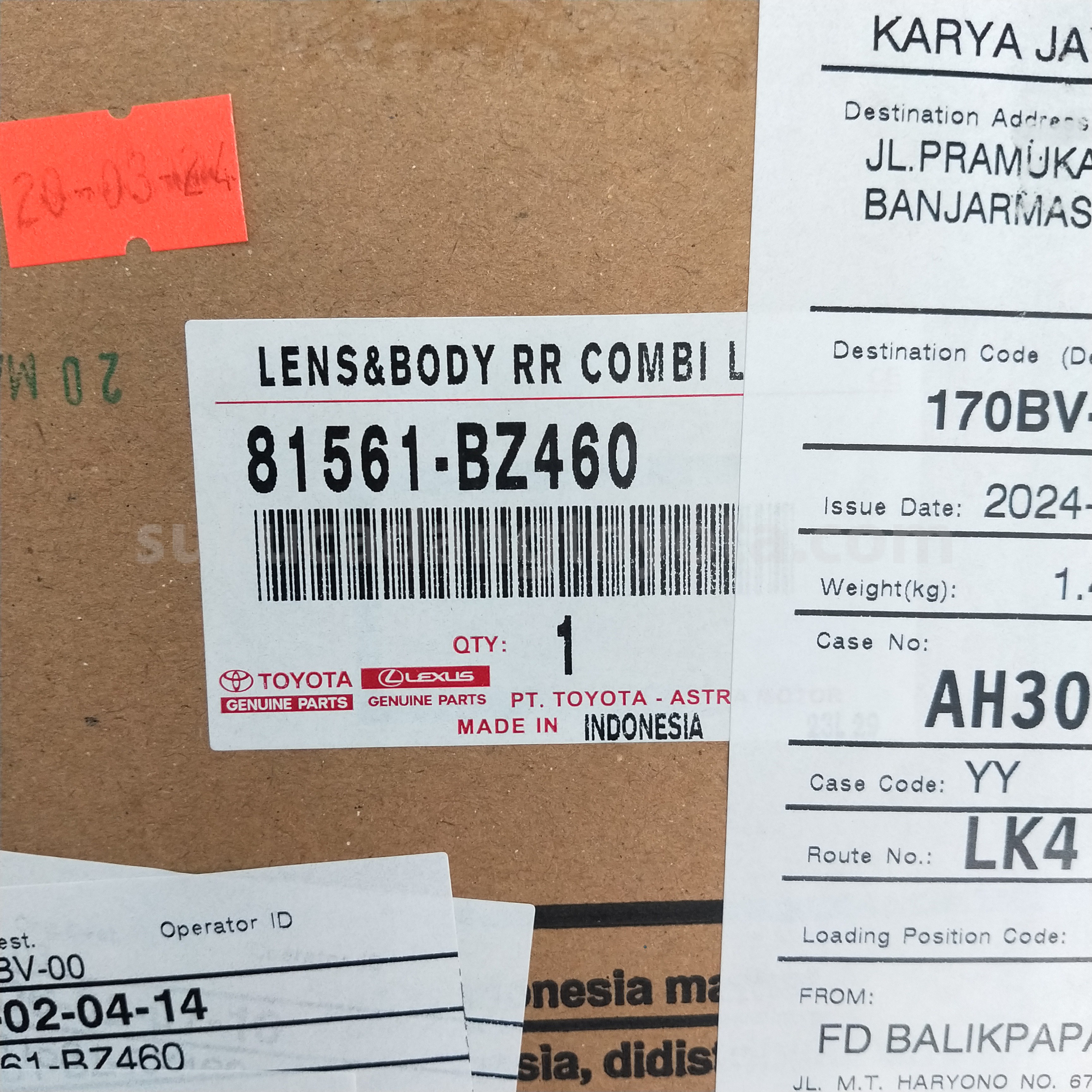 81561BZ460 LENS&BODY RR COMBI L - TOYOTA
