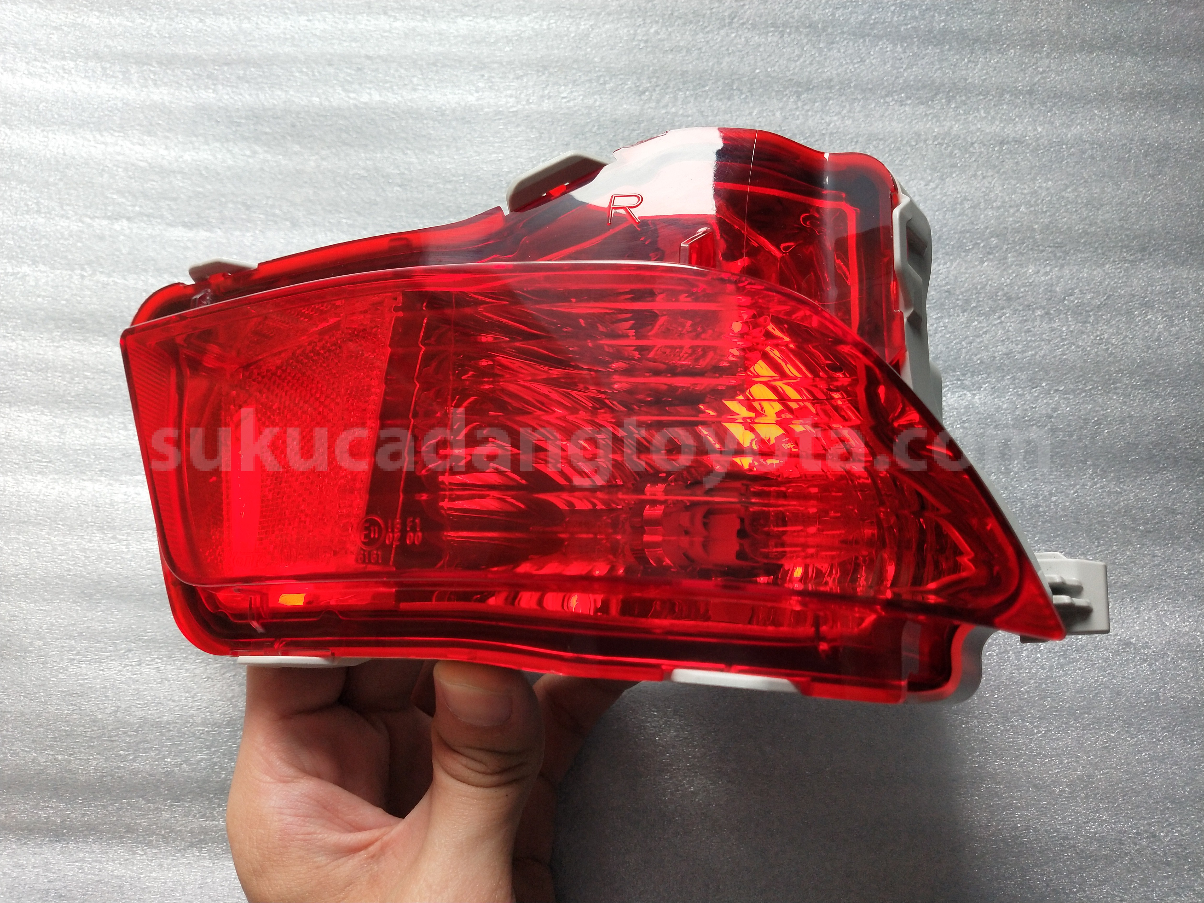 815800D200 LAMP ASSY, RR, RH - TOYOTA