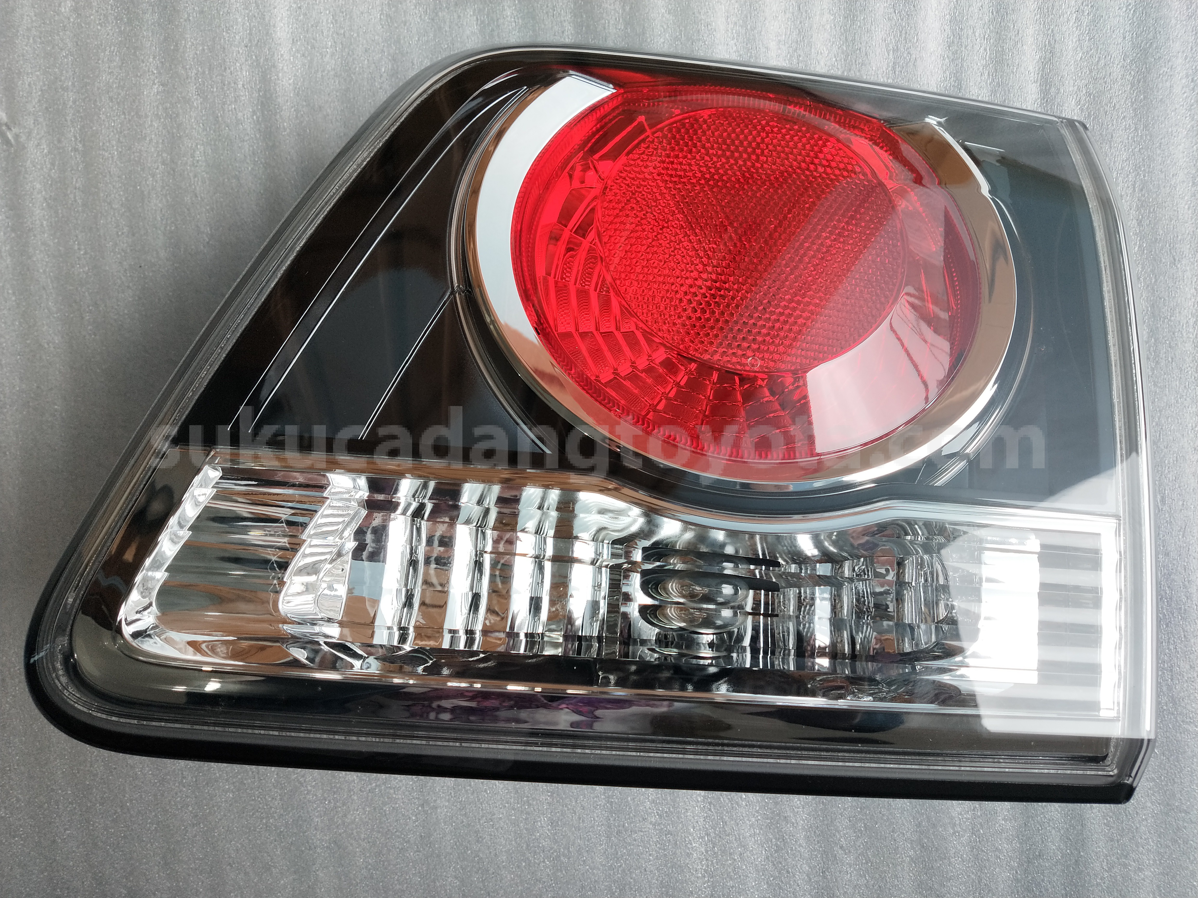 815800K150 LAMP ASSY, RR, RH - TOYOTA