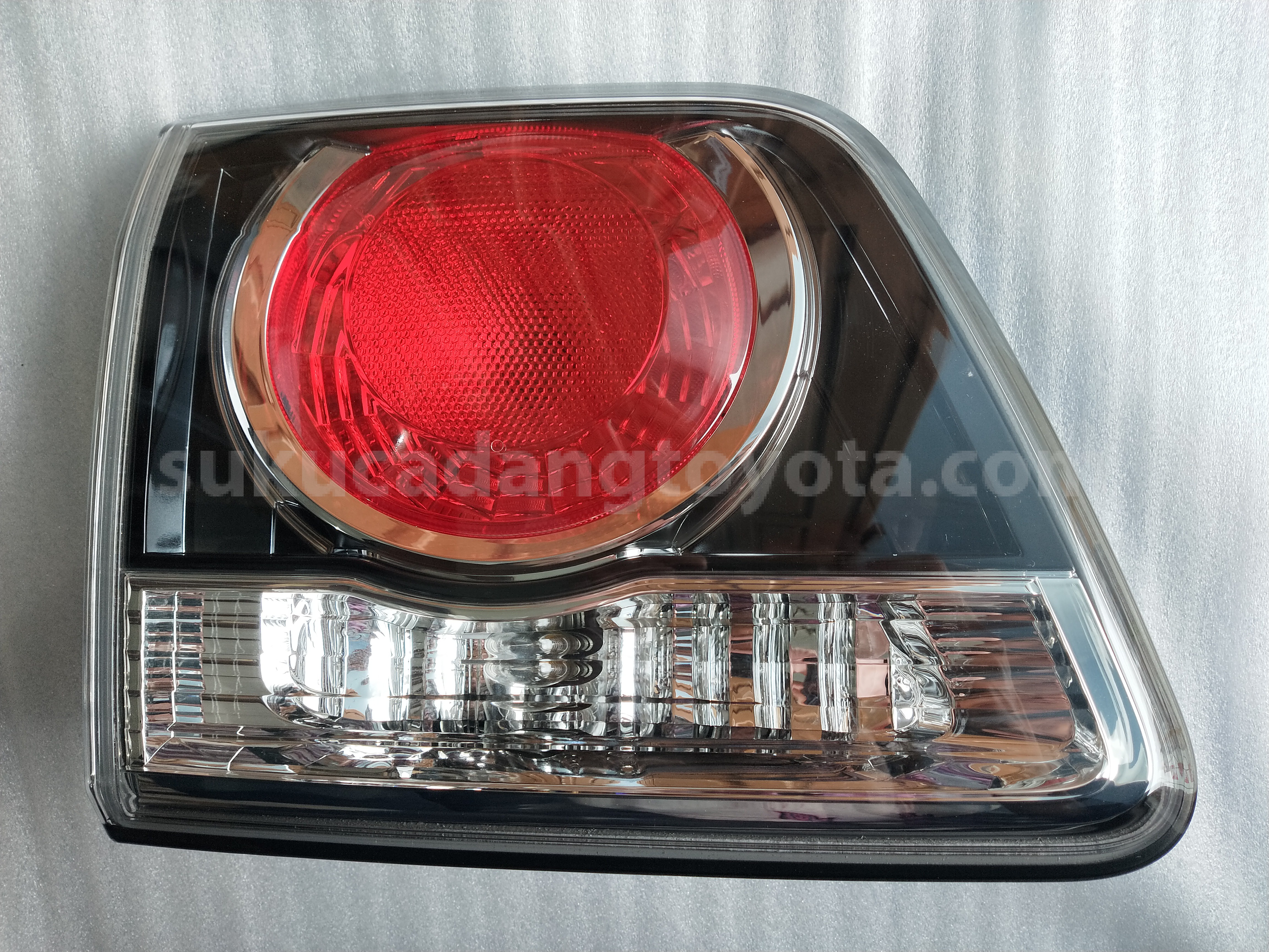 815900K120 LAMP ASSY, RR, LH - TOYOTA