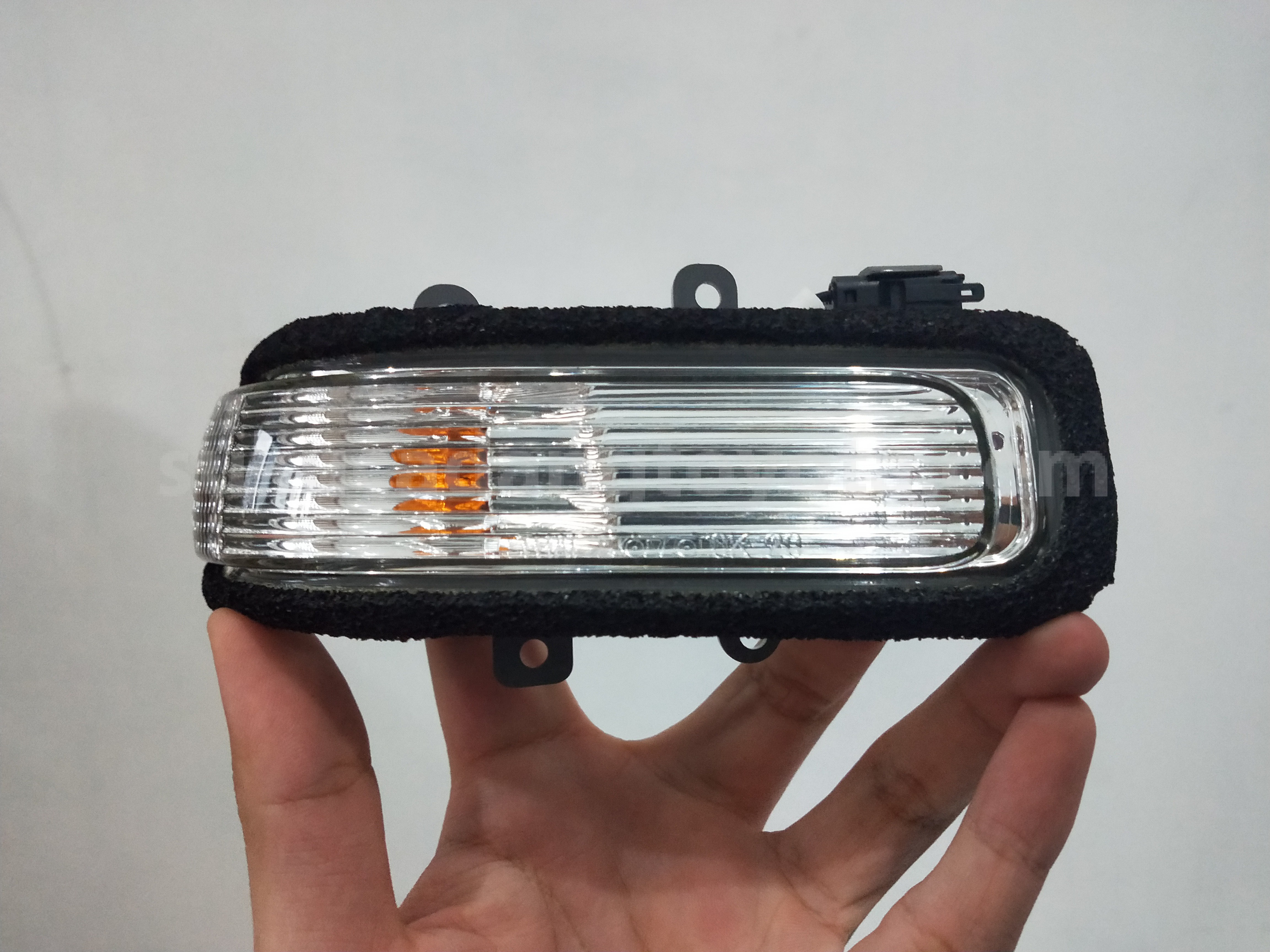817300K010 LAMP A/S SD TURN RH - TOYOTA