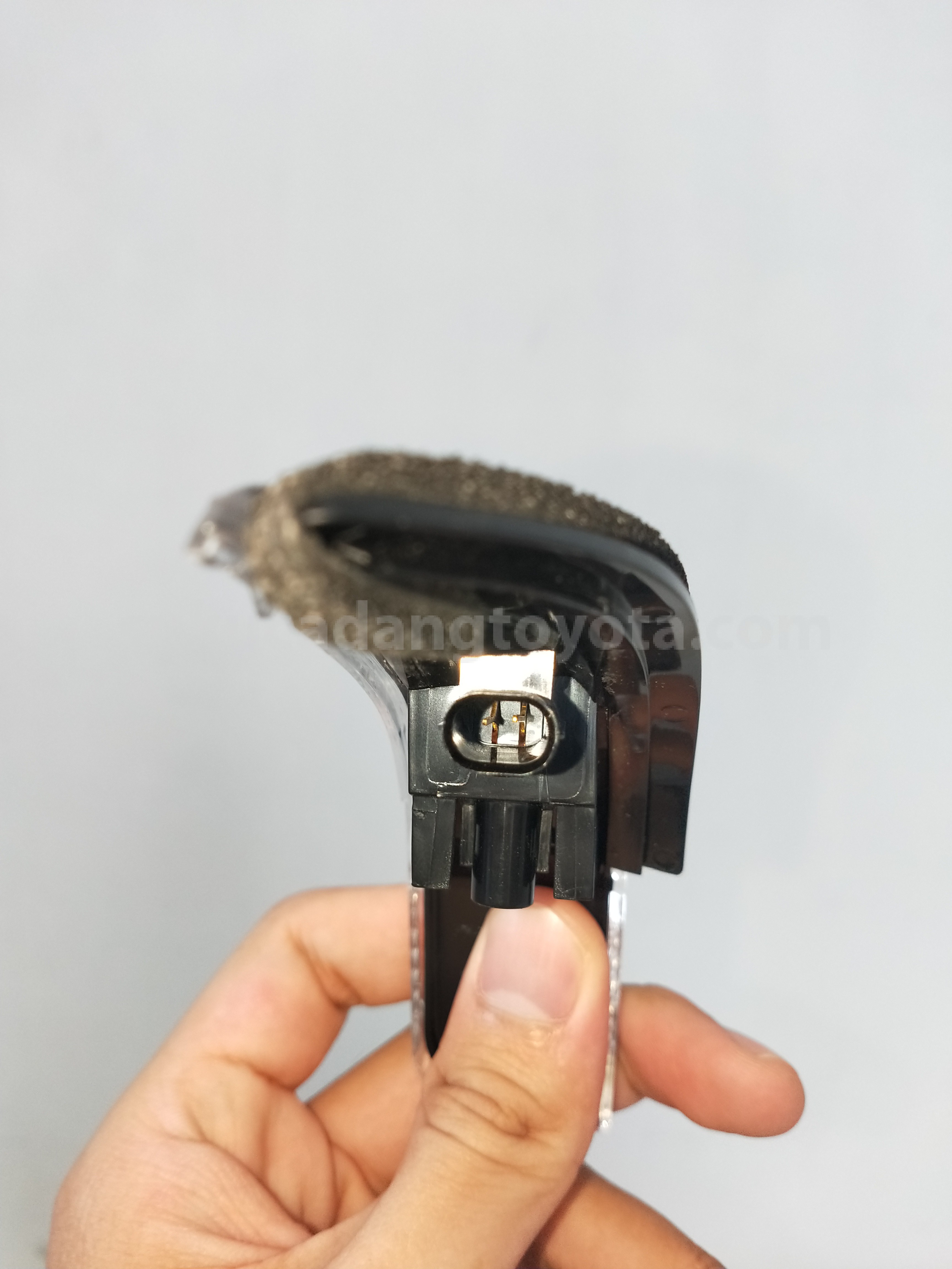 81730BZ180 LAMP AS TURN SIGN RH - TOYOTA