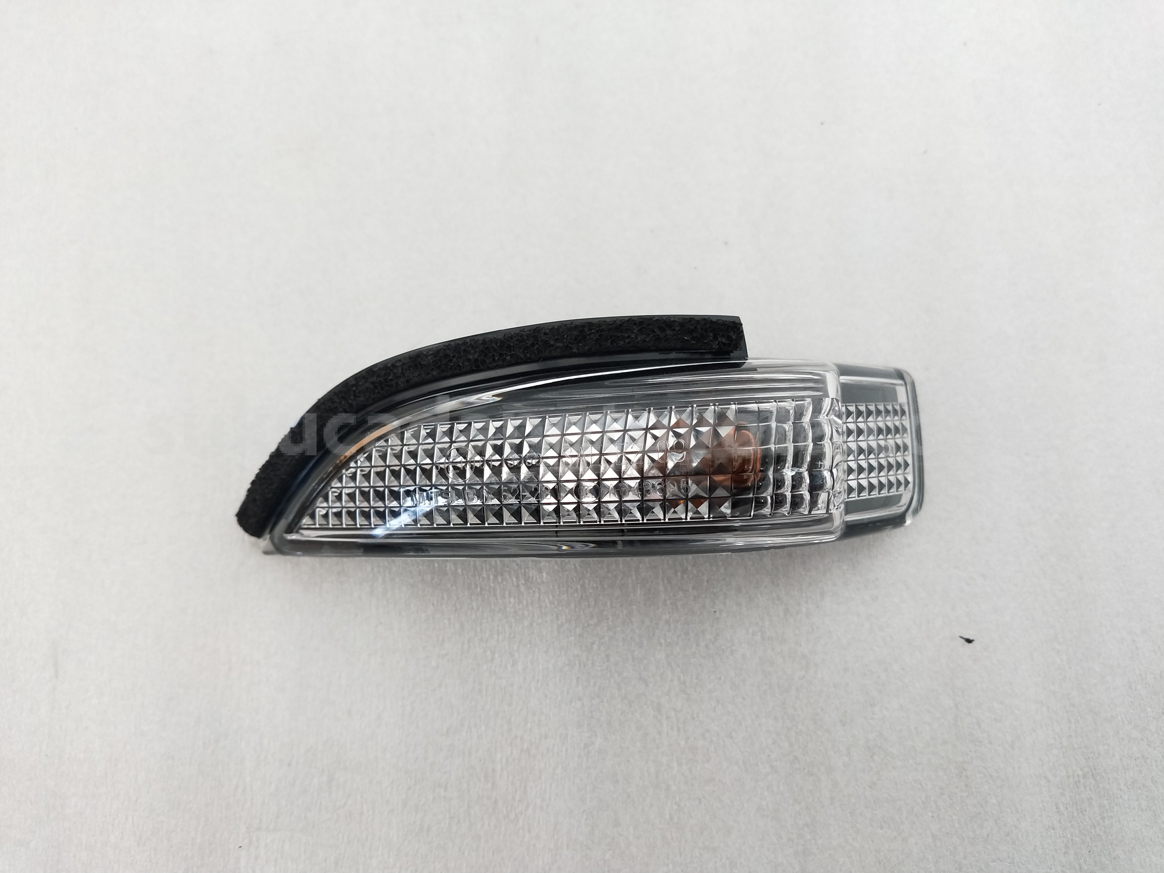 81740BZ100 LAMP AS TURN SIGN LH - TOYOTA