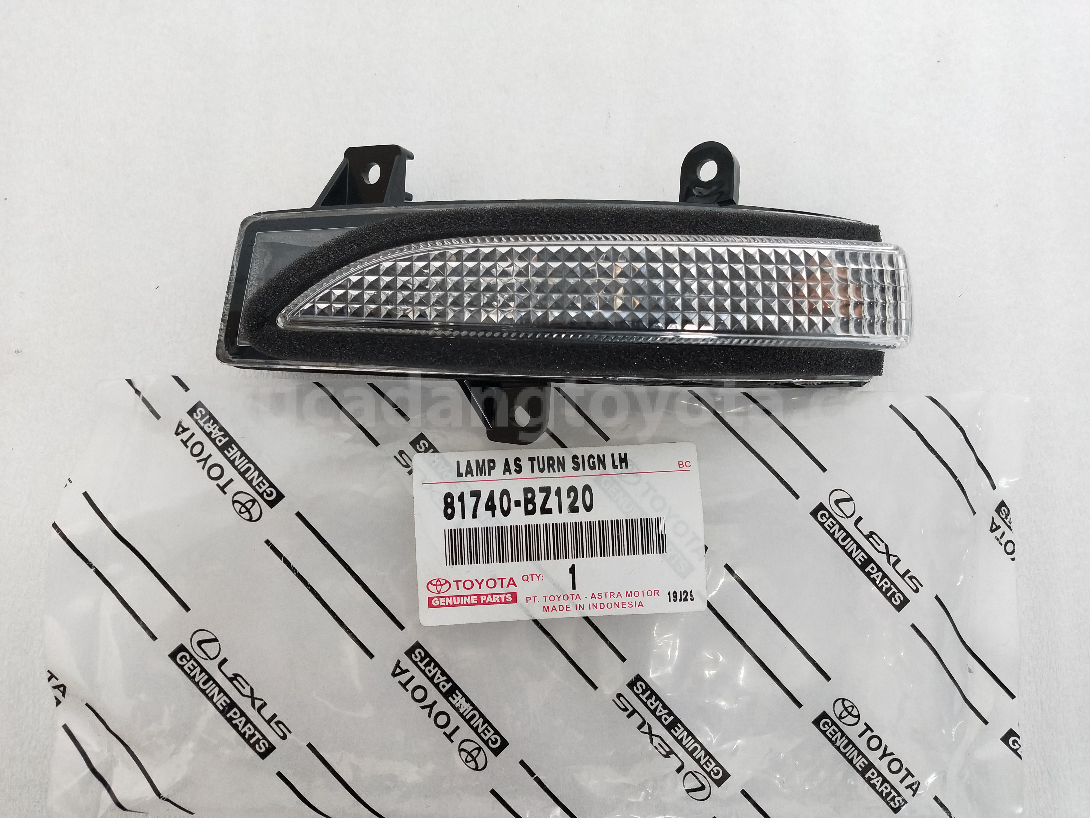 81740BZ120 LAMP AS TURN SIGN LH - TOYOTA