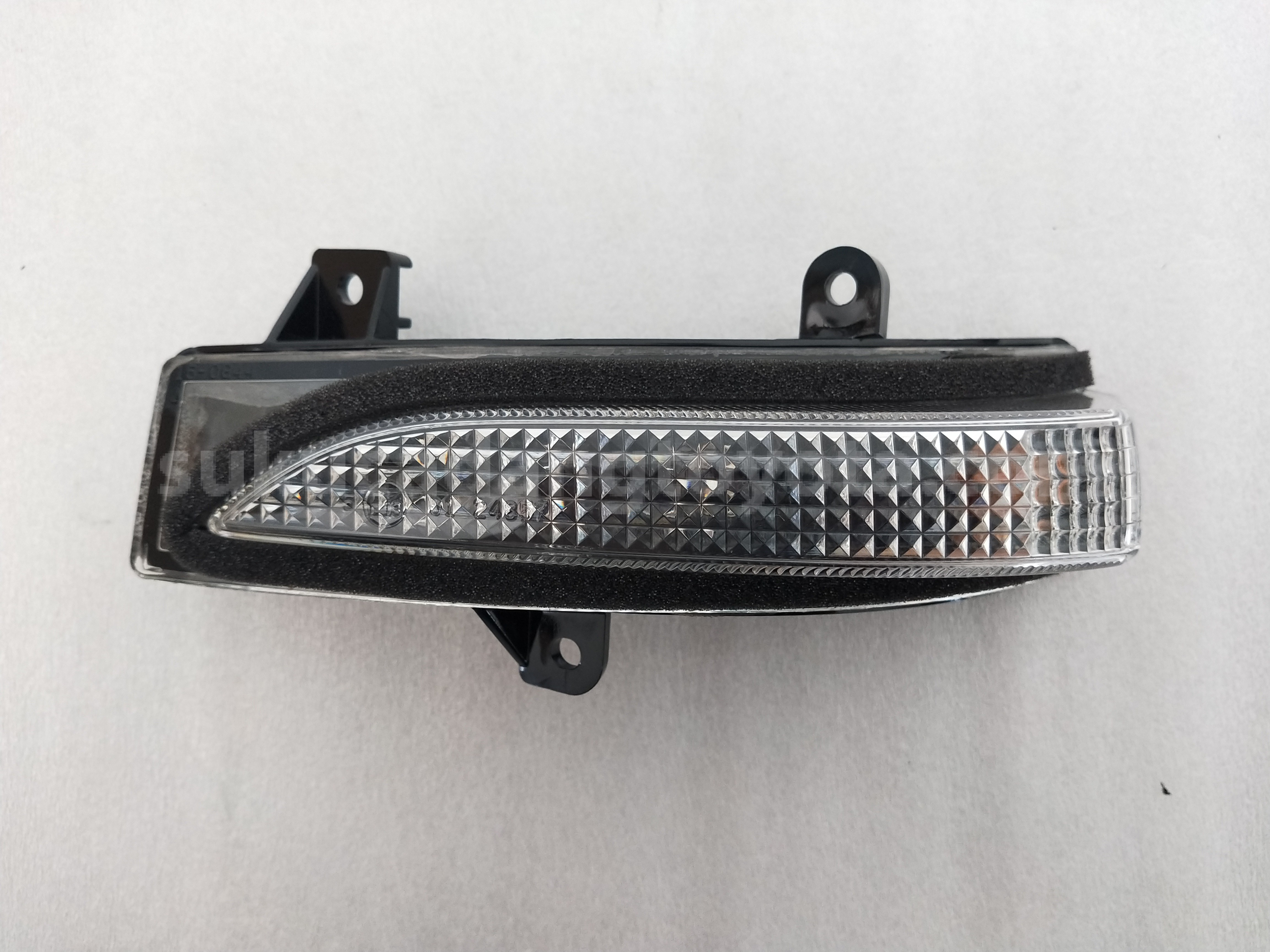 81740BZ120 LAMP AS TURN SIGN LH - TOYOTA