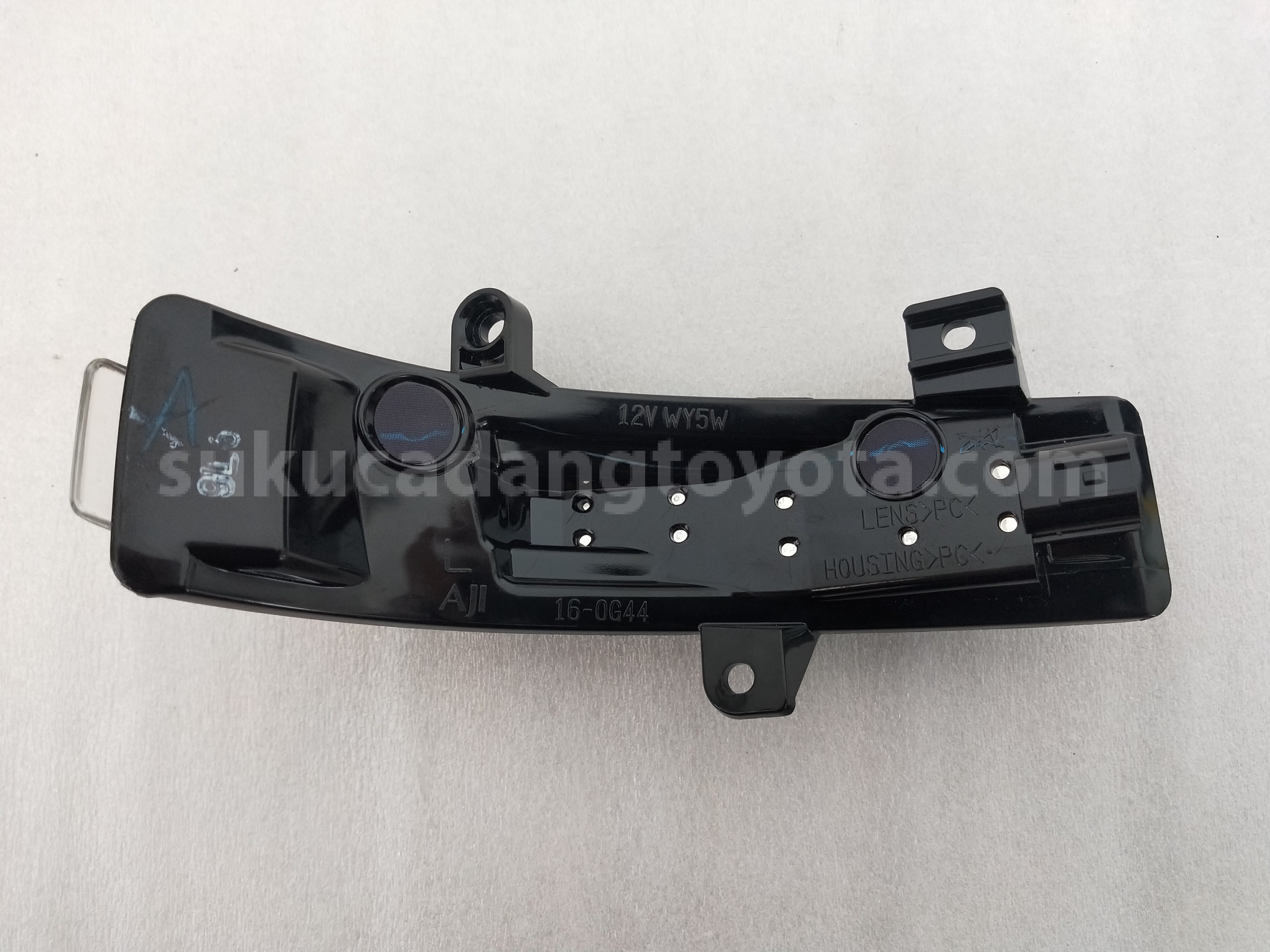 81740BZ120 LAMP AS TURN SIGN LH - TOYOTA