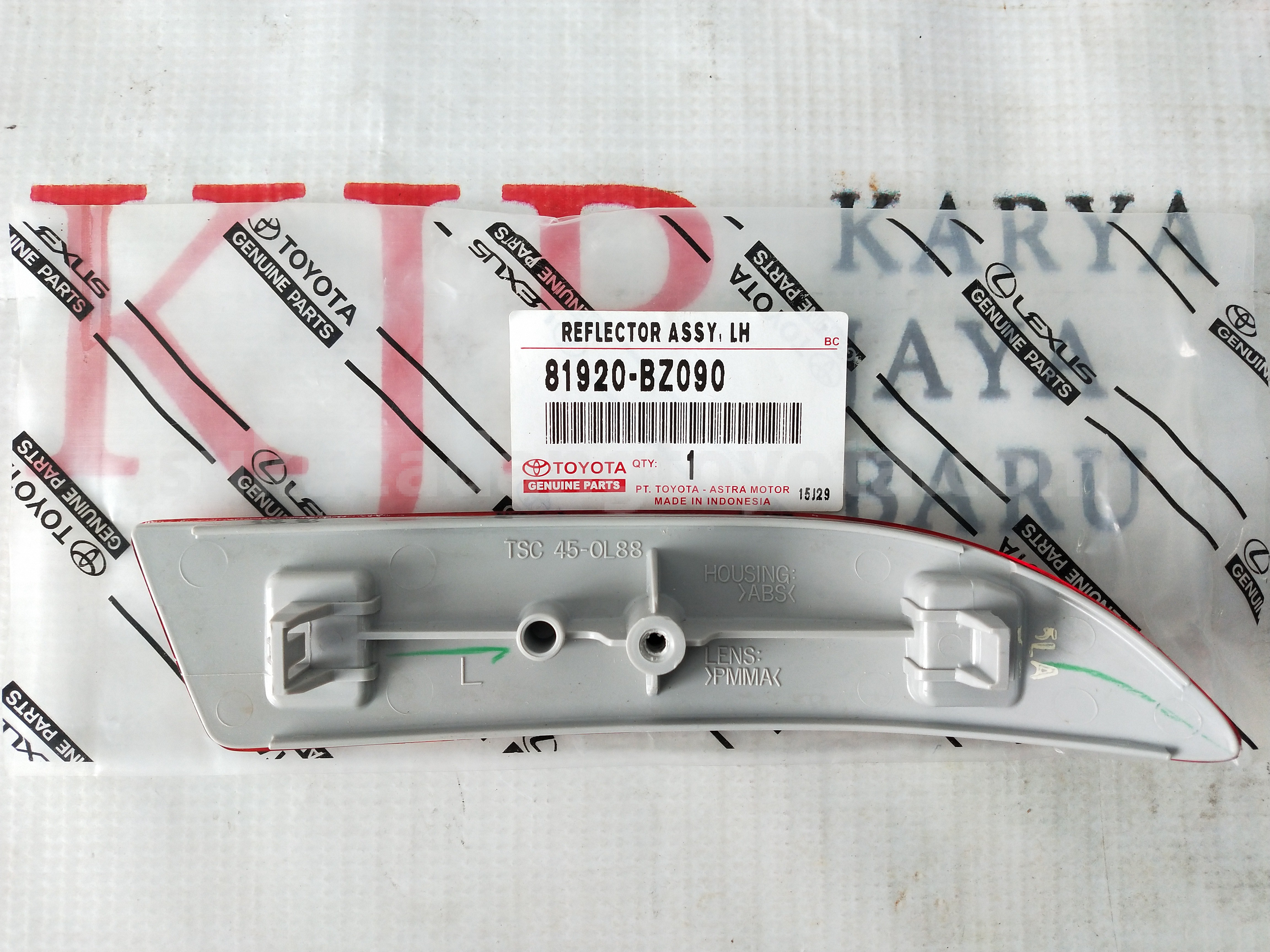 81920BZ090 REFLECTOR ASSY,LH - TOYOTA