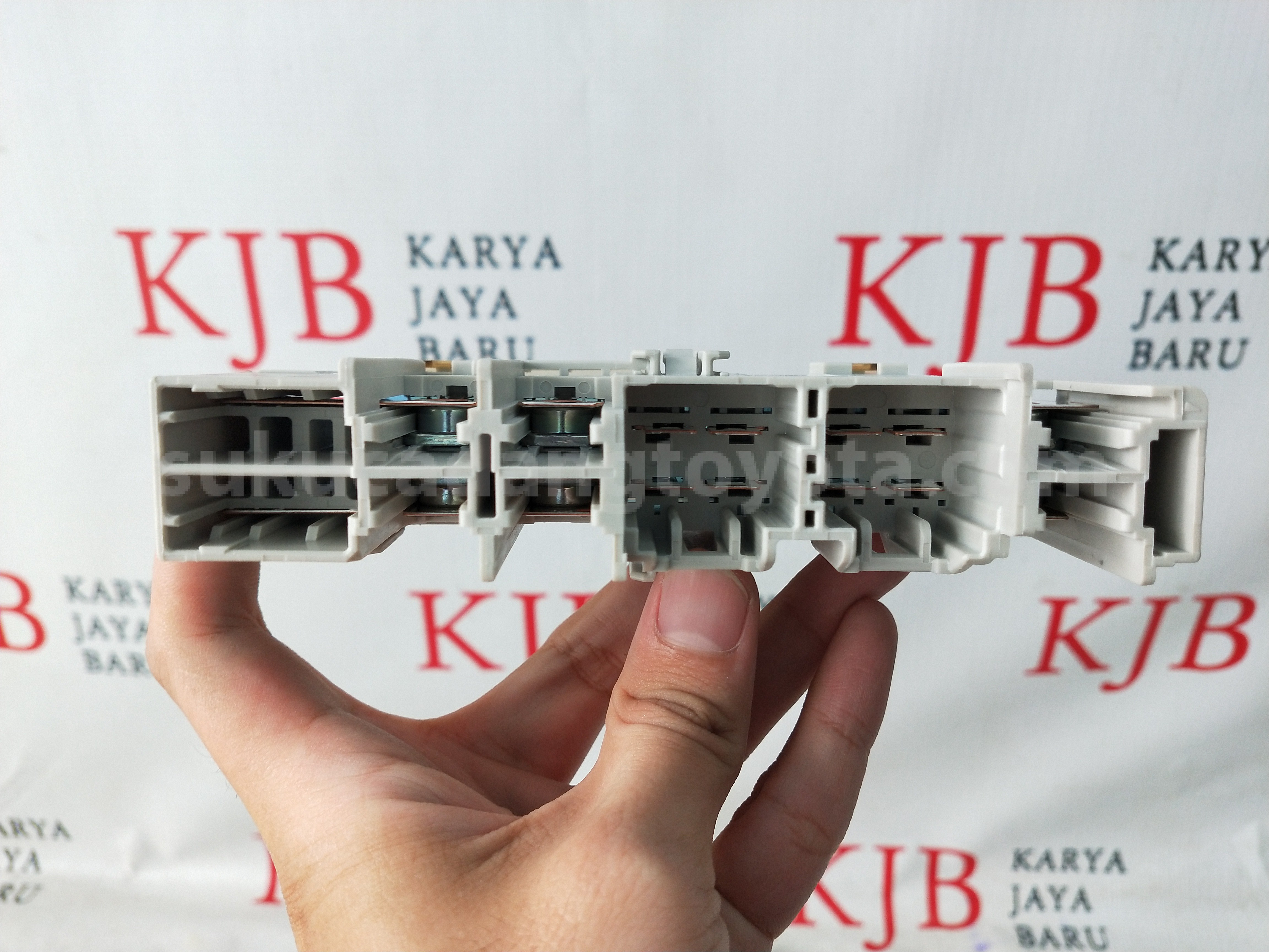8262071012 BLOCK AS FUSIBLELINK - TOYOTA