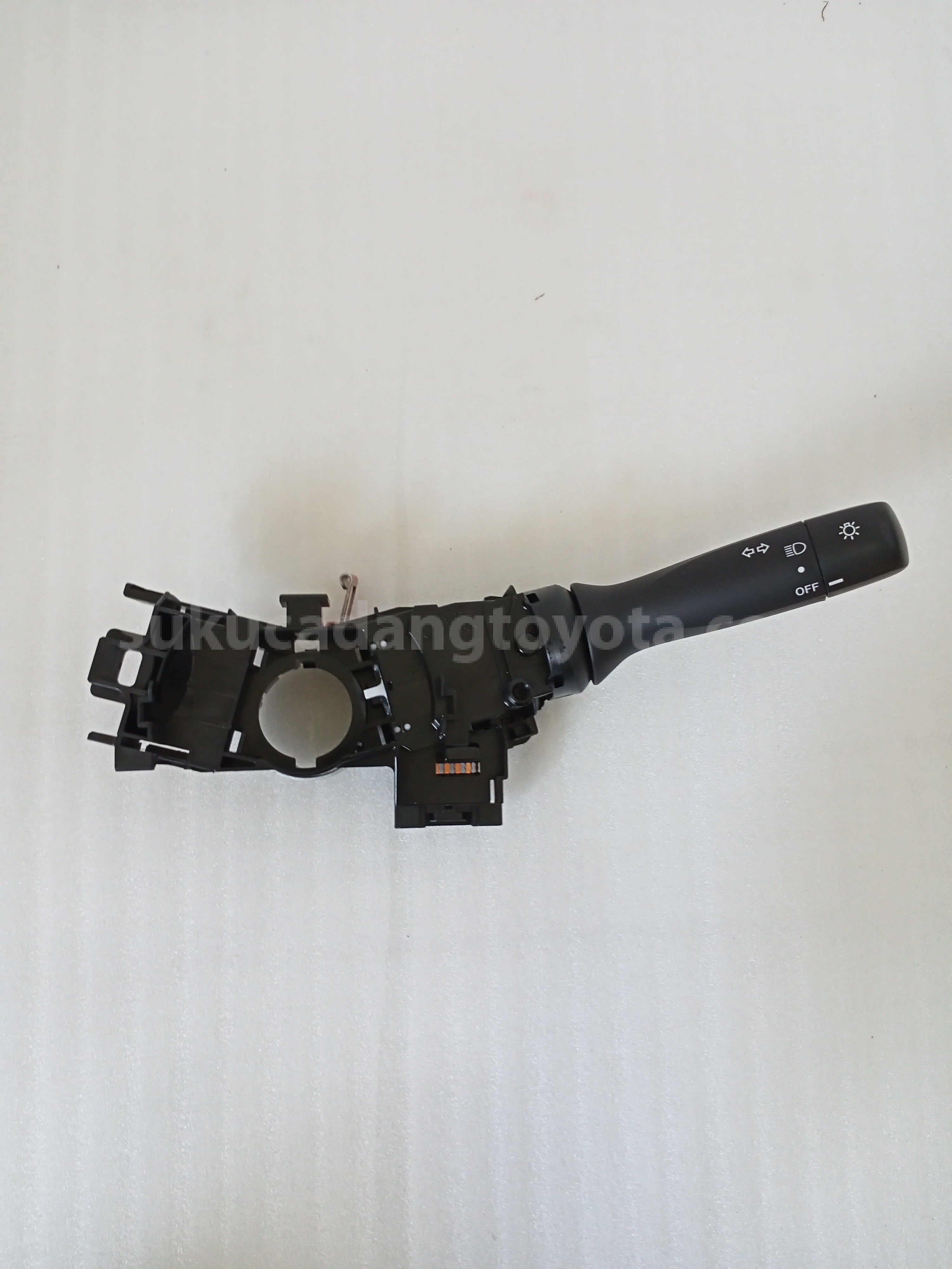 841400K021 SWITCH ASSY, HEADLAM - TOYOTA
