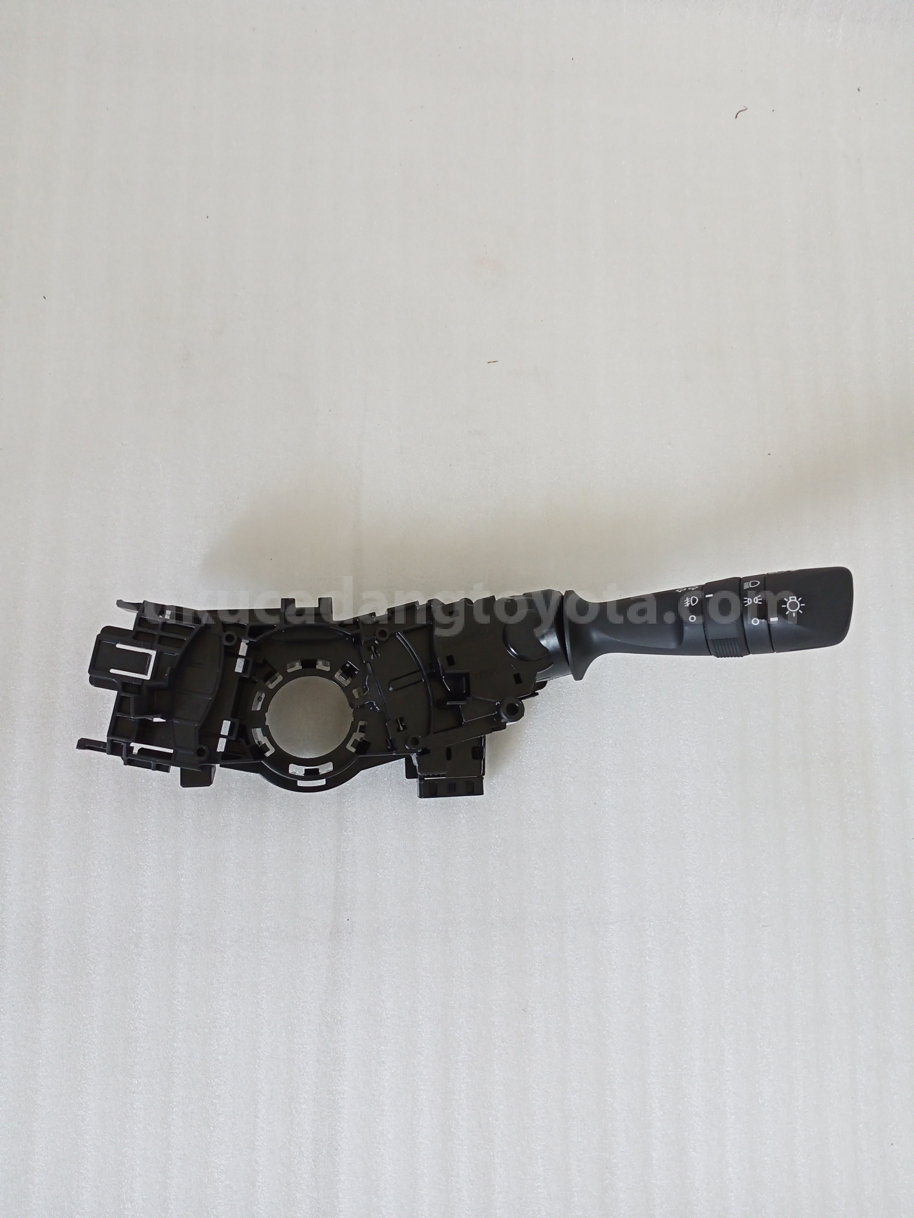 841400K430 SWITCH ASSY, HEADLAM - TOYOTA