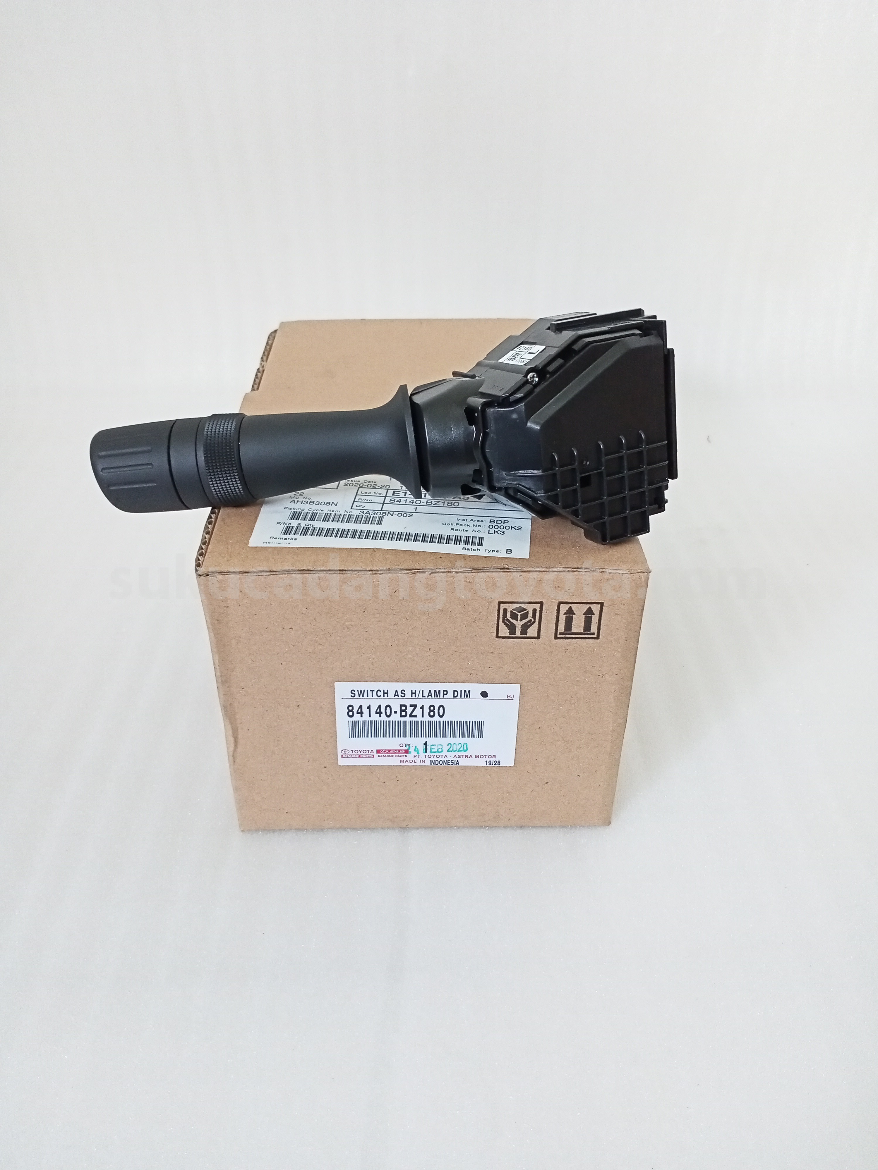 84140BZ180 SWITCH AS H/LAMP DIM - TOYOTA
