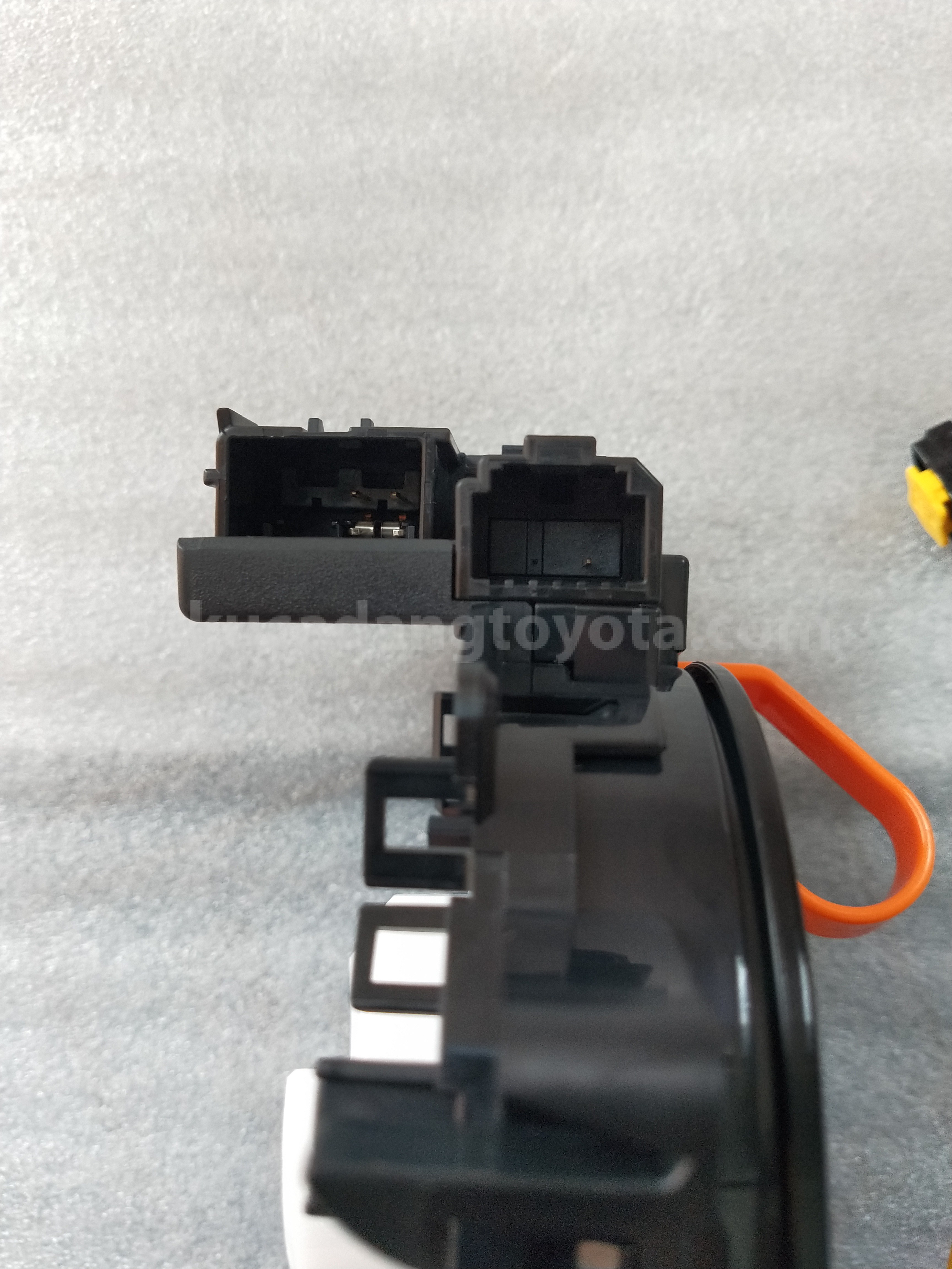 84306BZ200 CABLE S/A, SPIRAL - TOYOTA