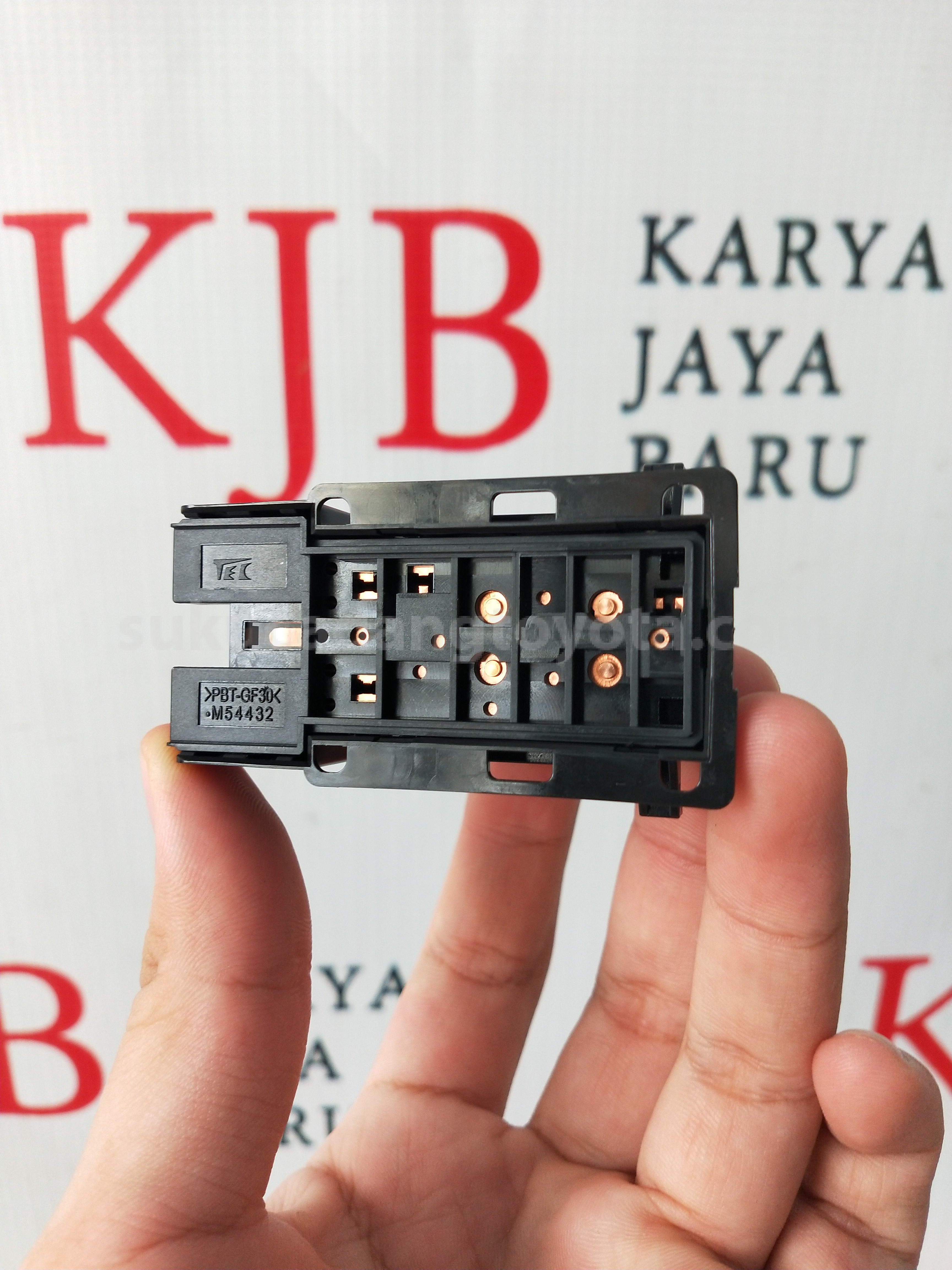 84810BZ130 SWITCH A/S POWER WDO - TOYOTA