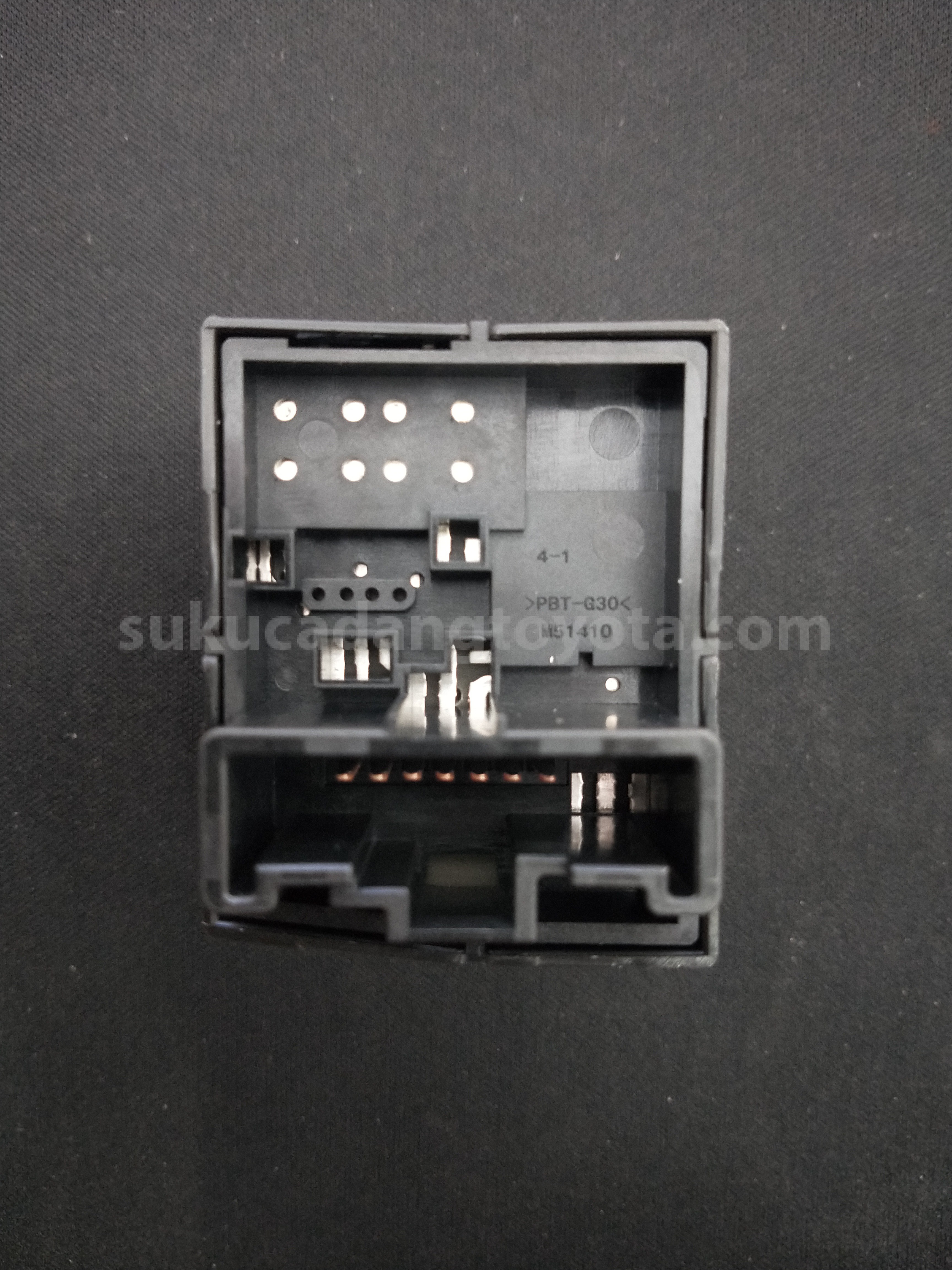 84870BZ071 SWITCH A/S,OUT MIROR - TOYOTA