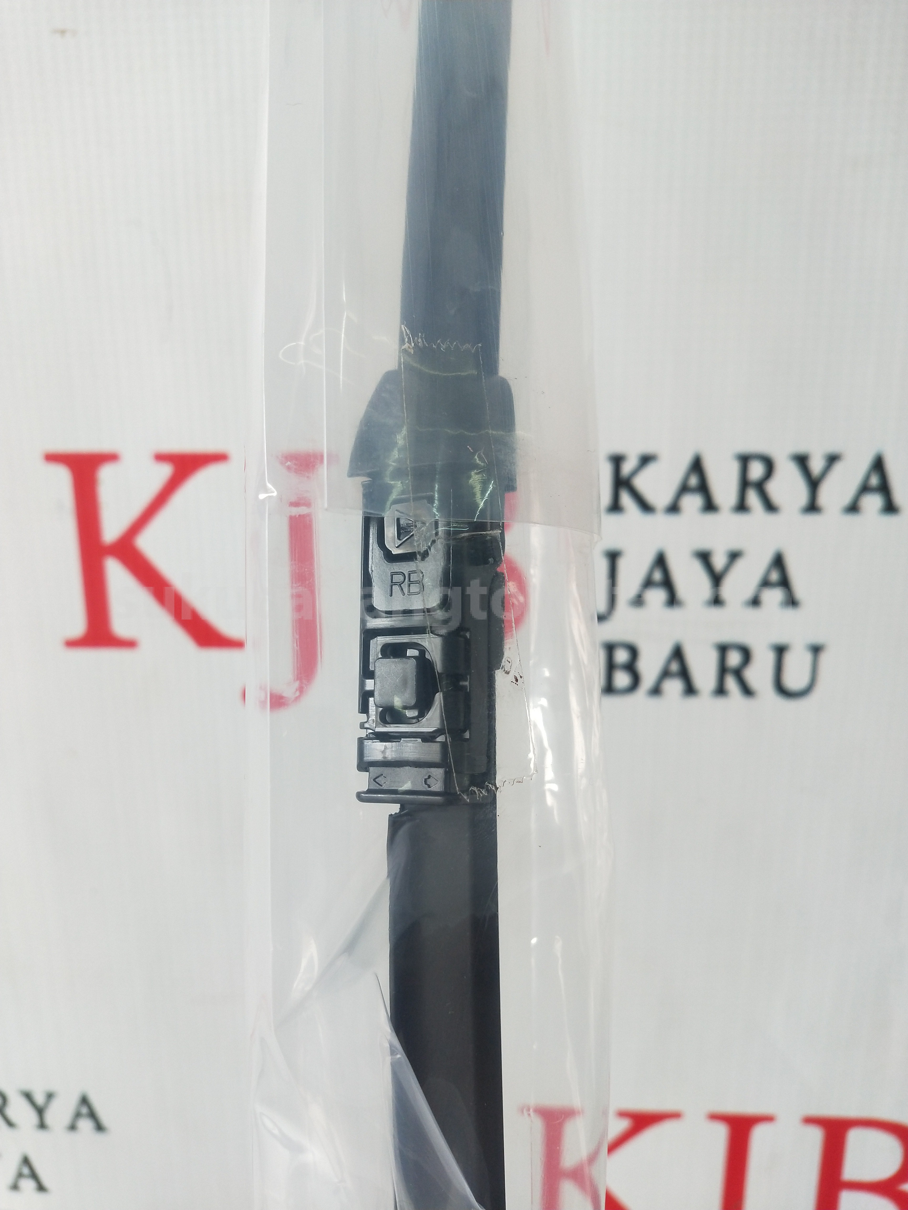 8522258033 BLADE, FR WIPER, LH - TOYOTA