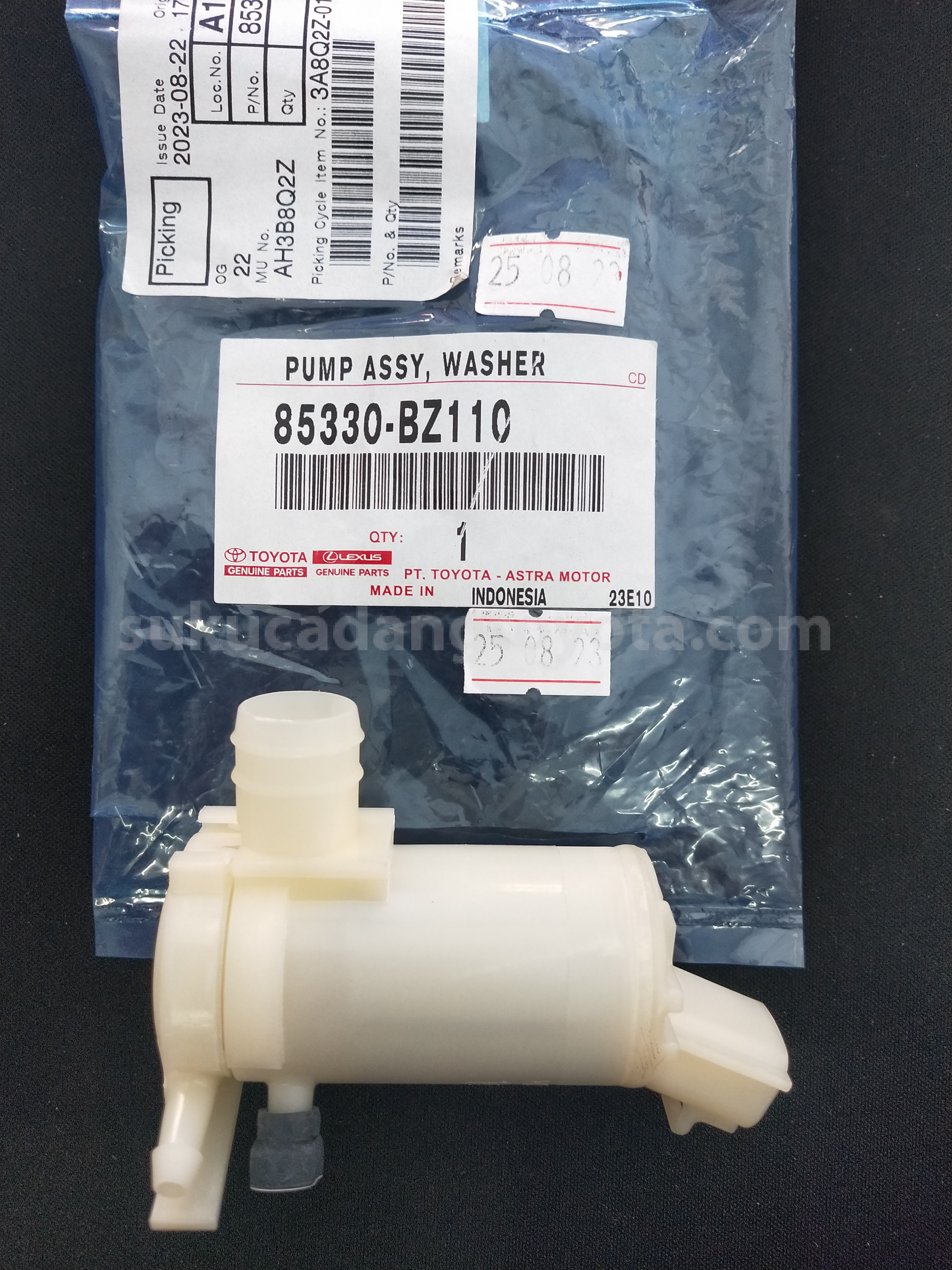 85330BZ110 PUMP ASSY, WASHER - TOYOTA