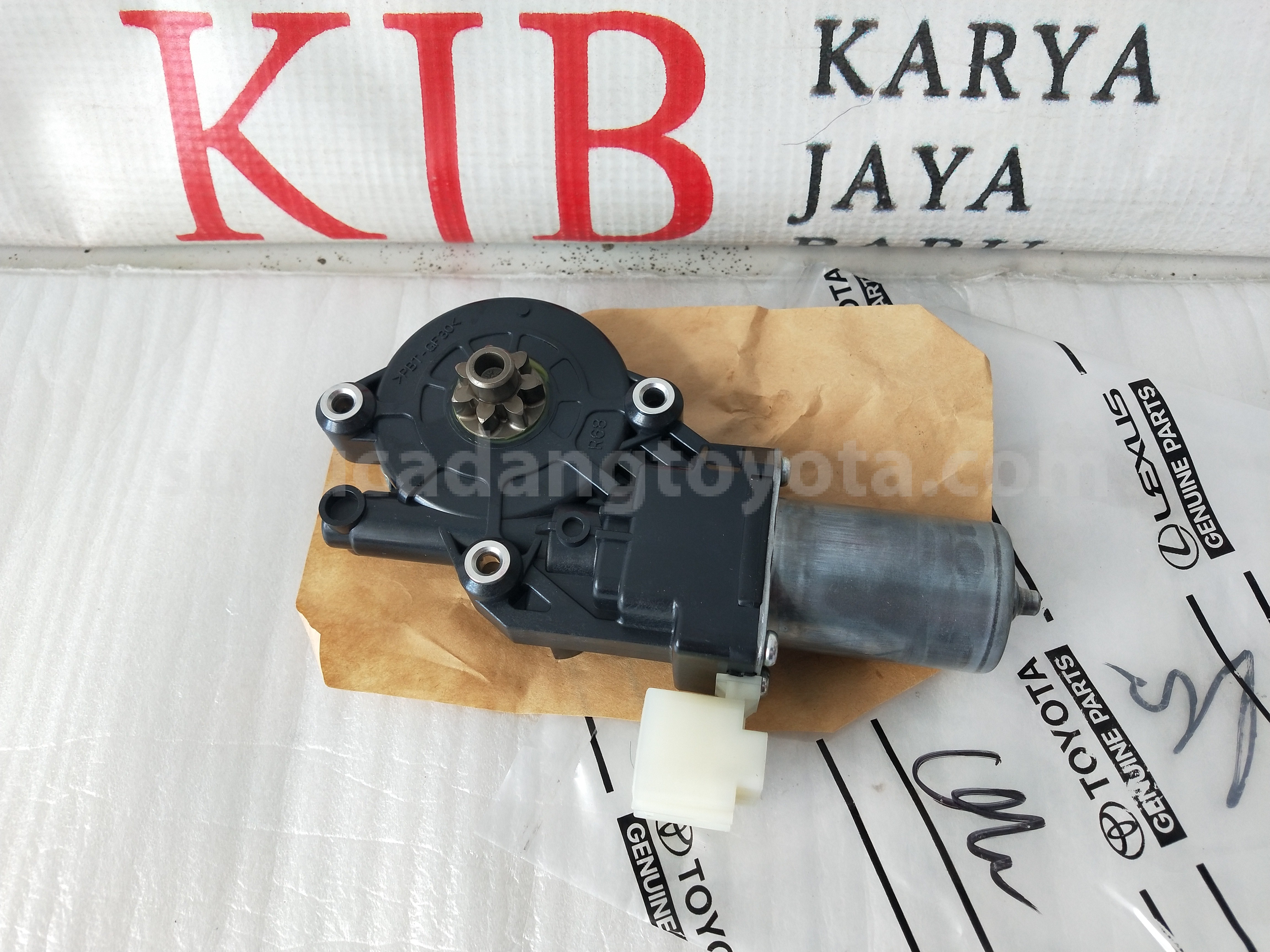 85710BZ170 MOTOR AS, PWR WDO RH - TOYOTA