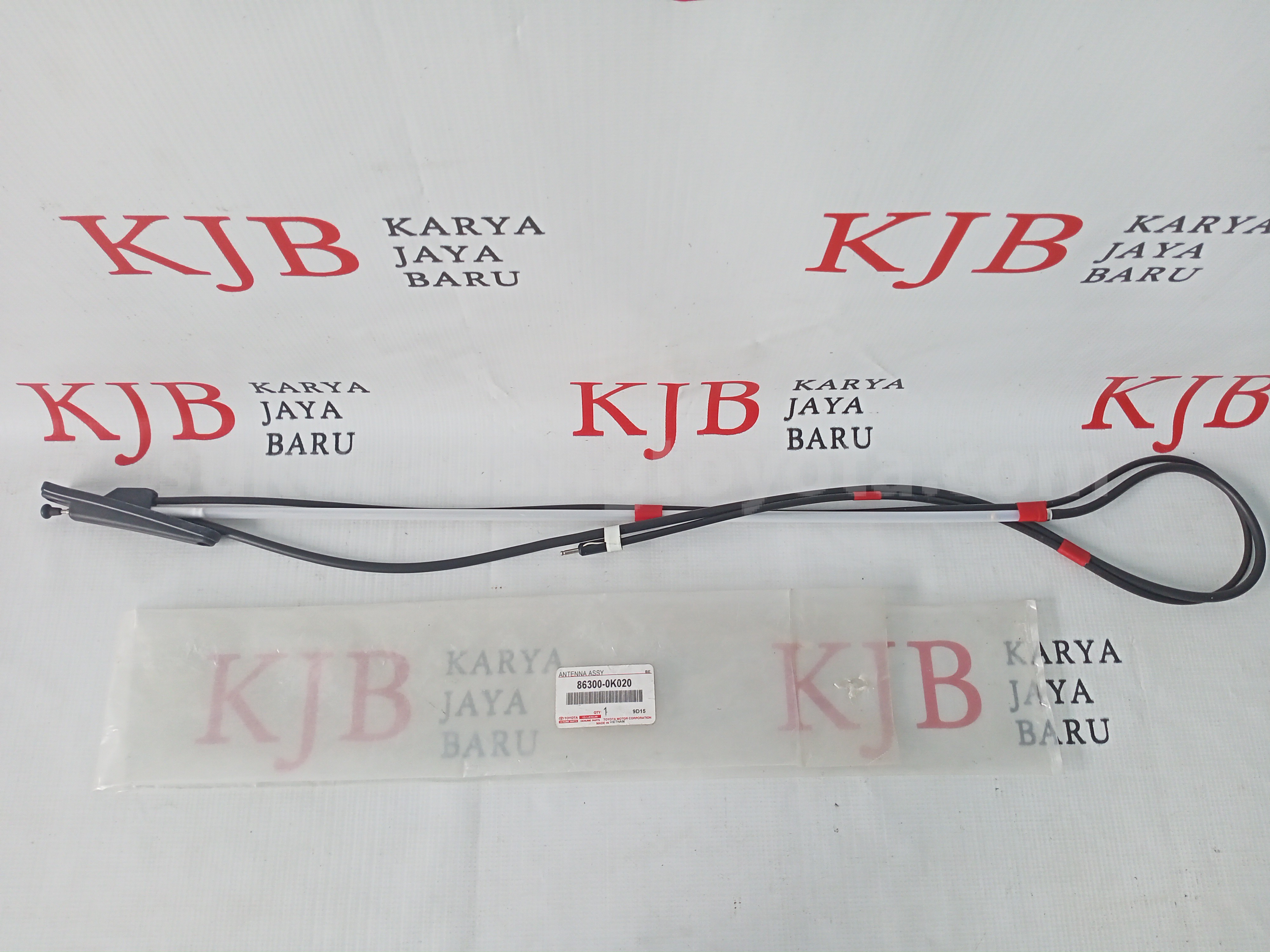 863000K020 ANTENNA ASSY, W/HOLD - TOYOTA