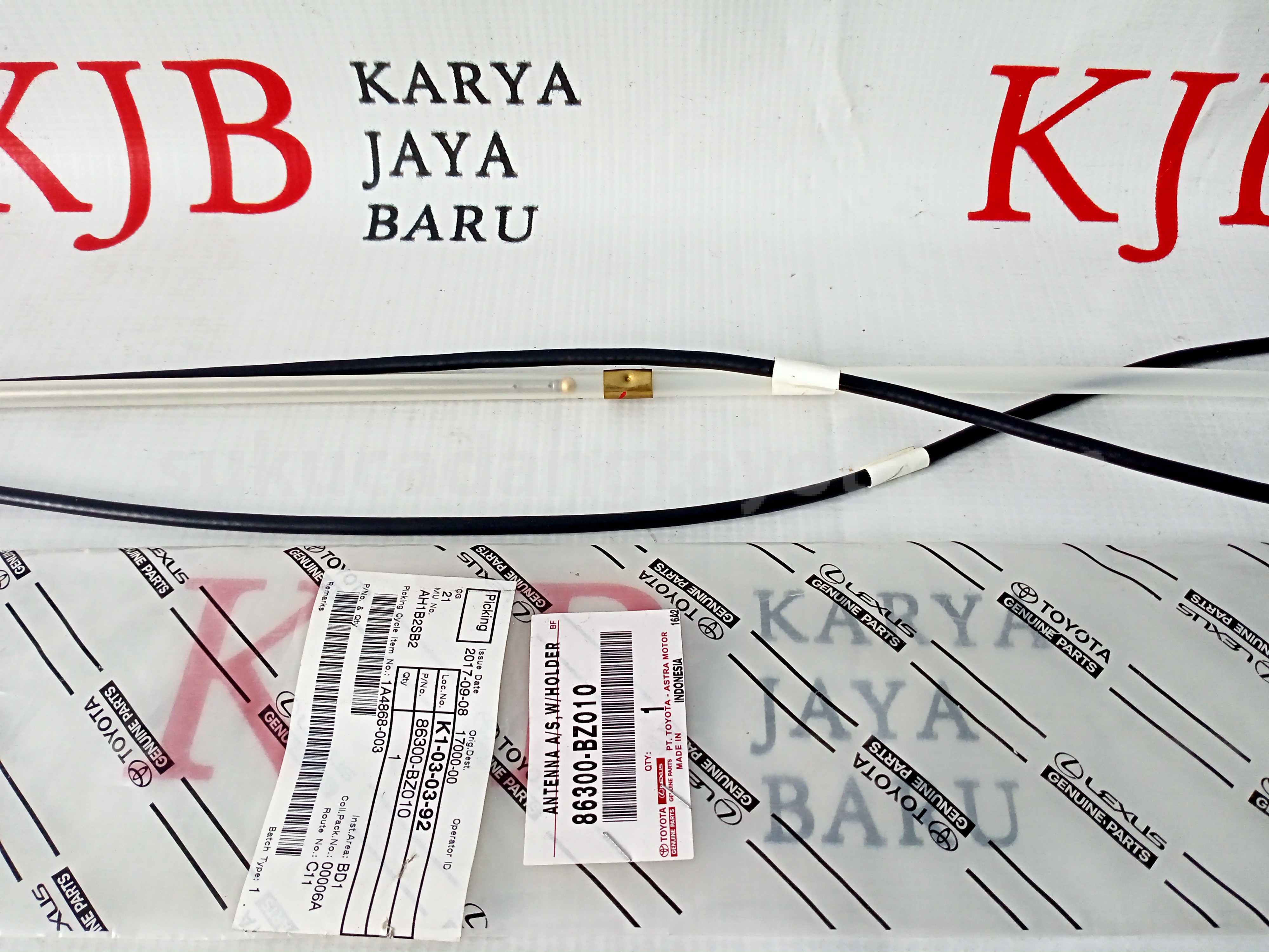 86300BZ010 ANTENNA A/S,W/HOLDER - TOYOTA
