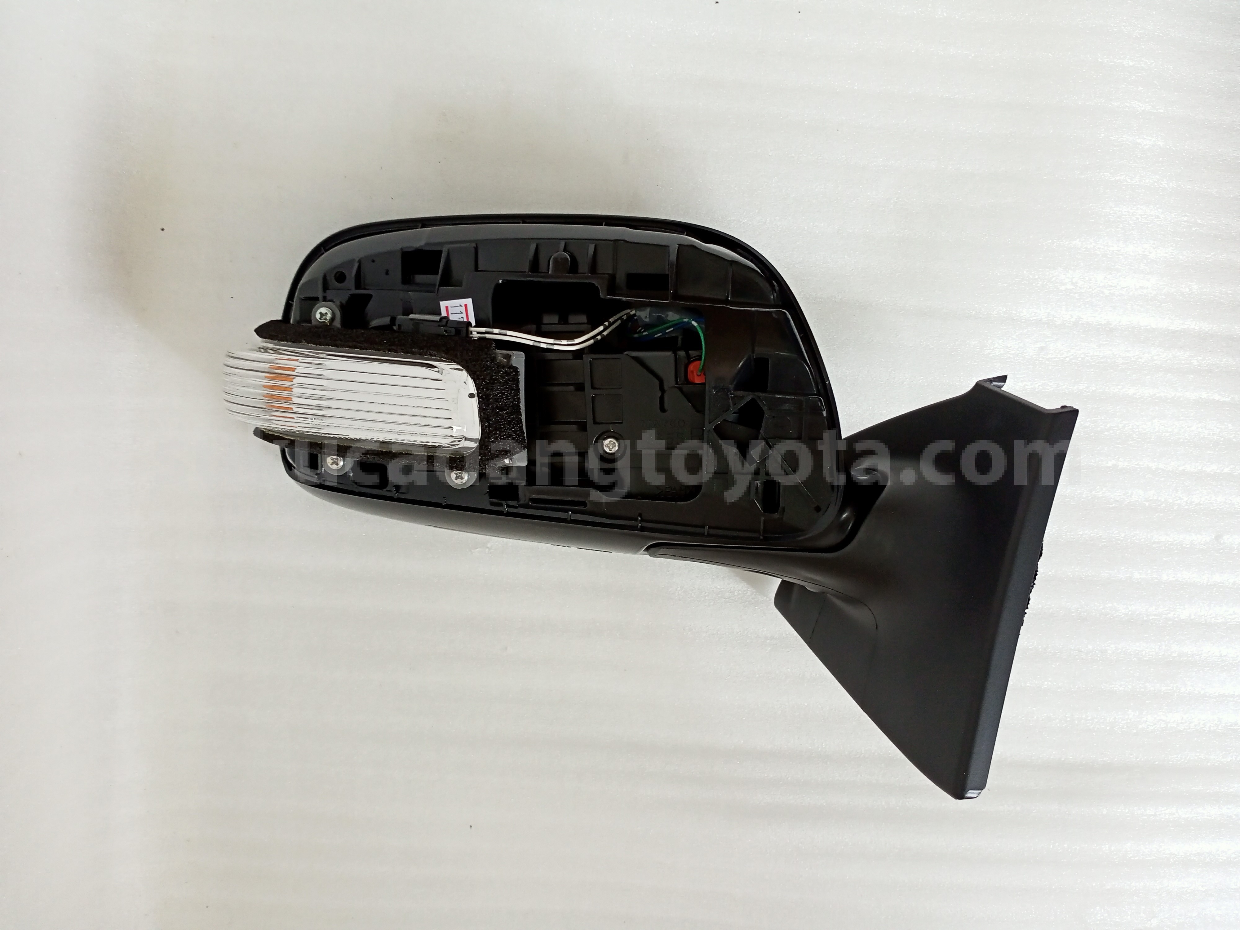 879100D460 MIRROR ASSY, OUTER R - TOYOTA