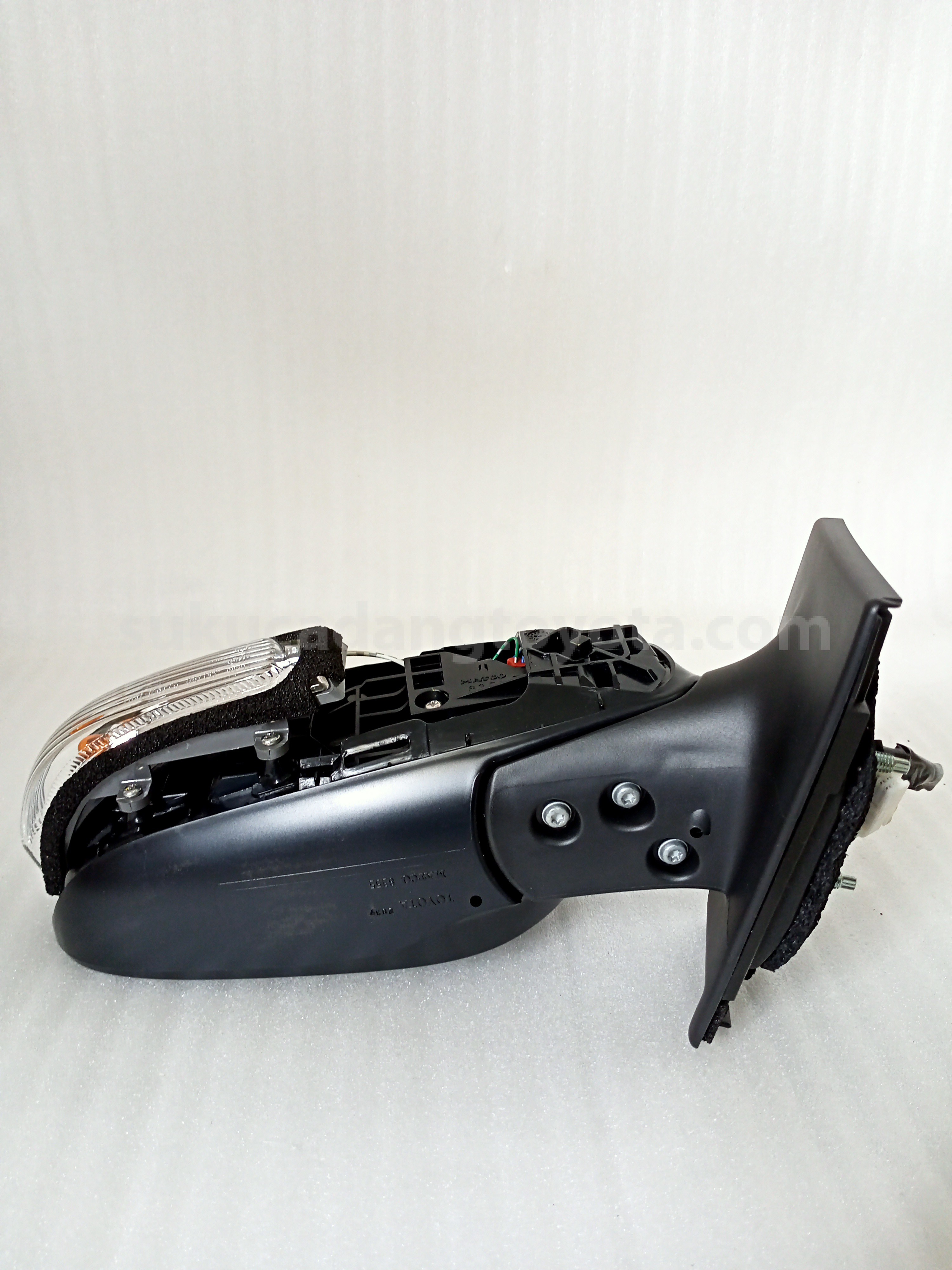 879100D460 MIRROR ASSY, OUTER R - TOYOTA